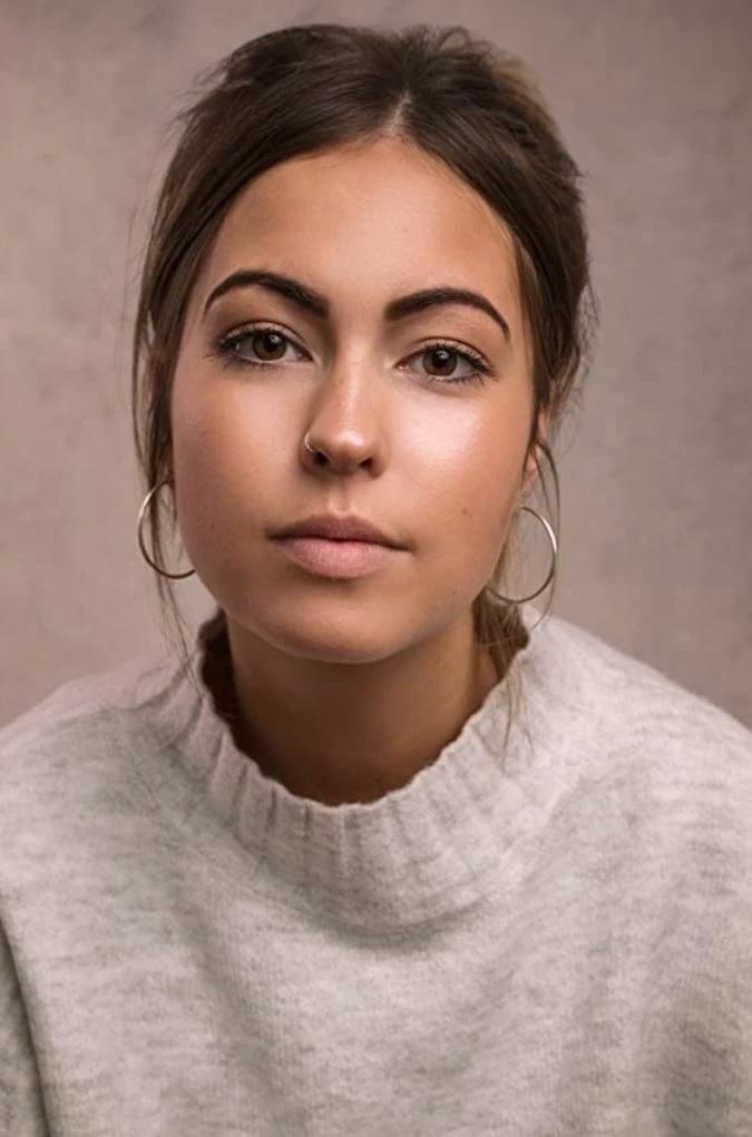 Rhiannon Clements