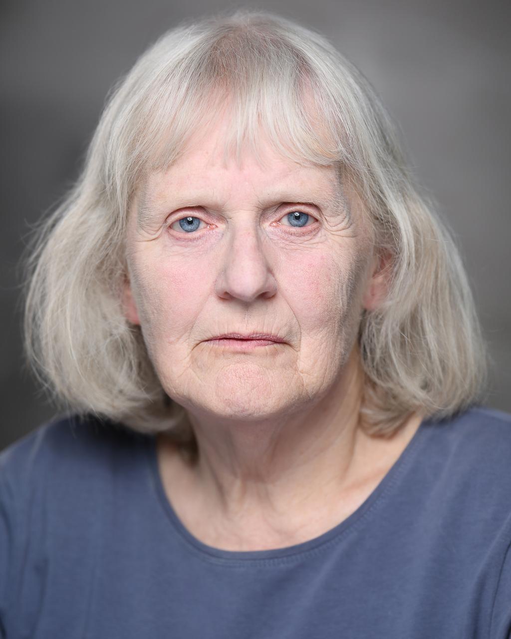 actor Clare Almond large photo