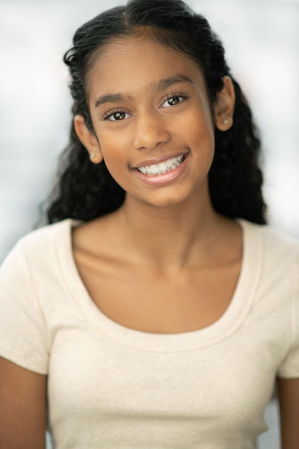 actor Saisha Muni large photo