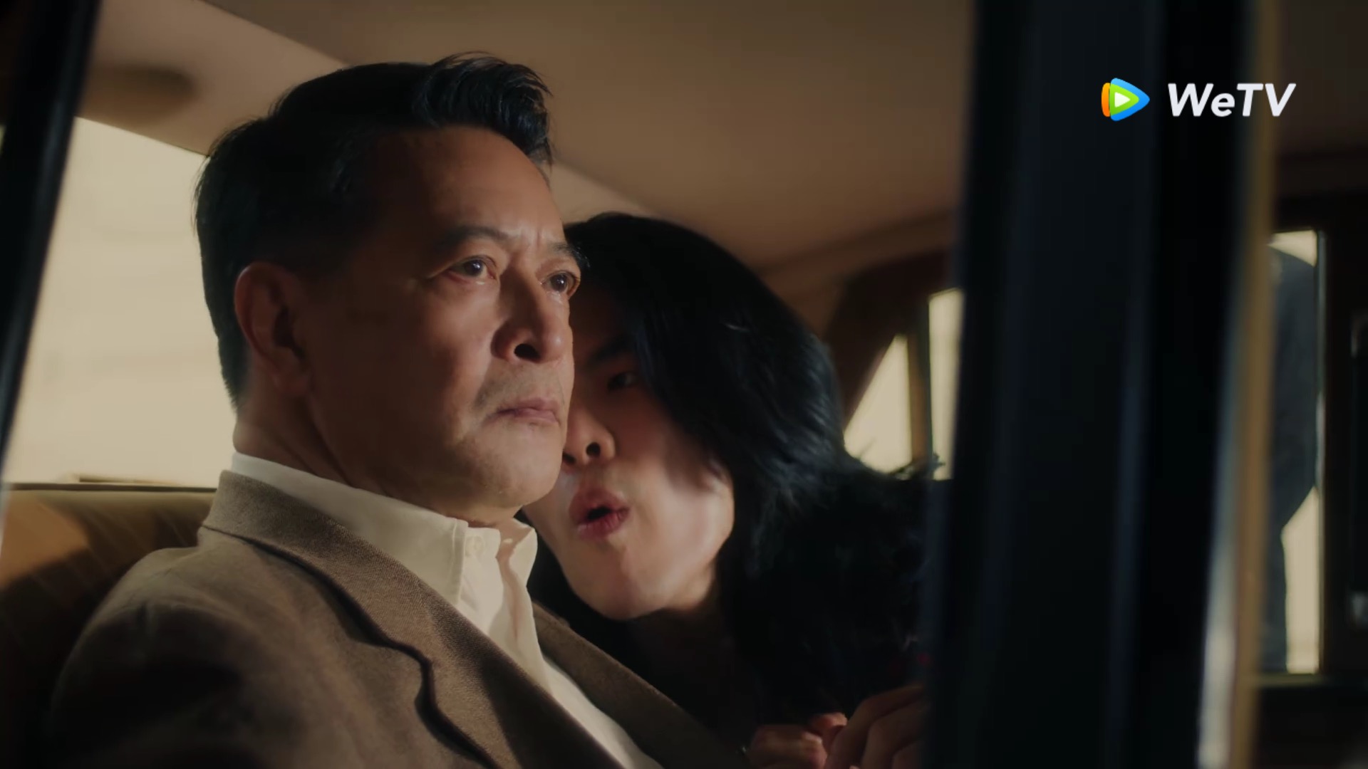 actor Sataporn Nakwilairoj large photo