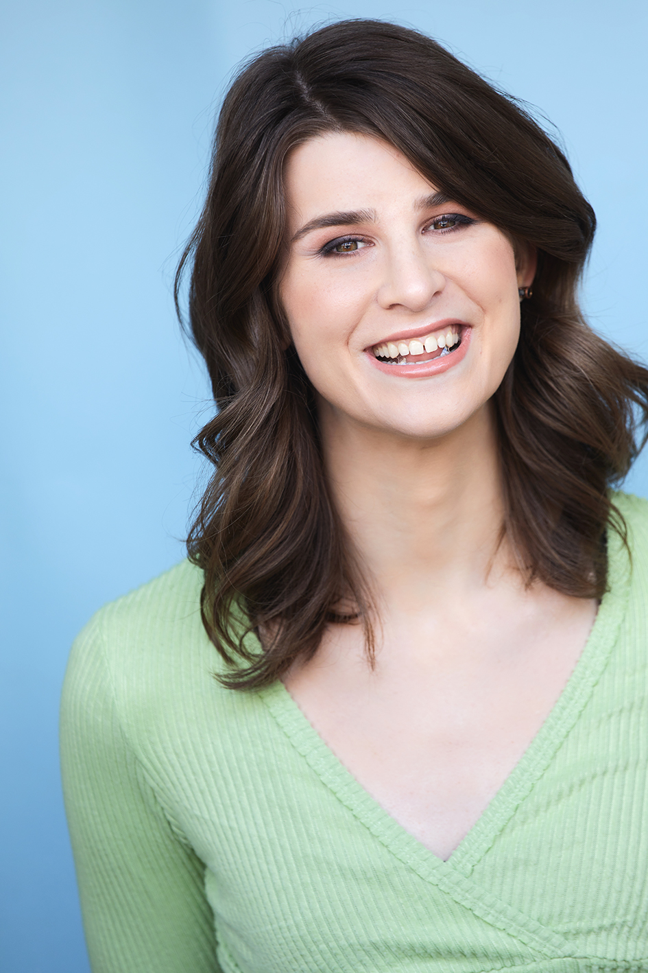 actor Holly McDowell large photo