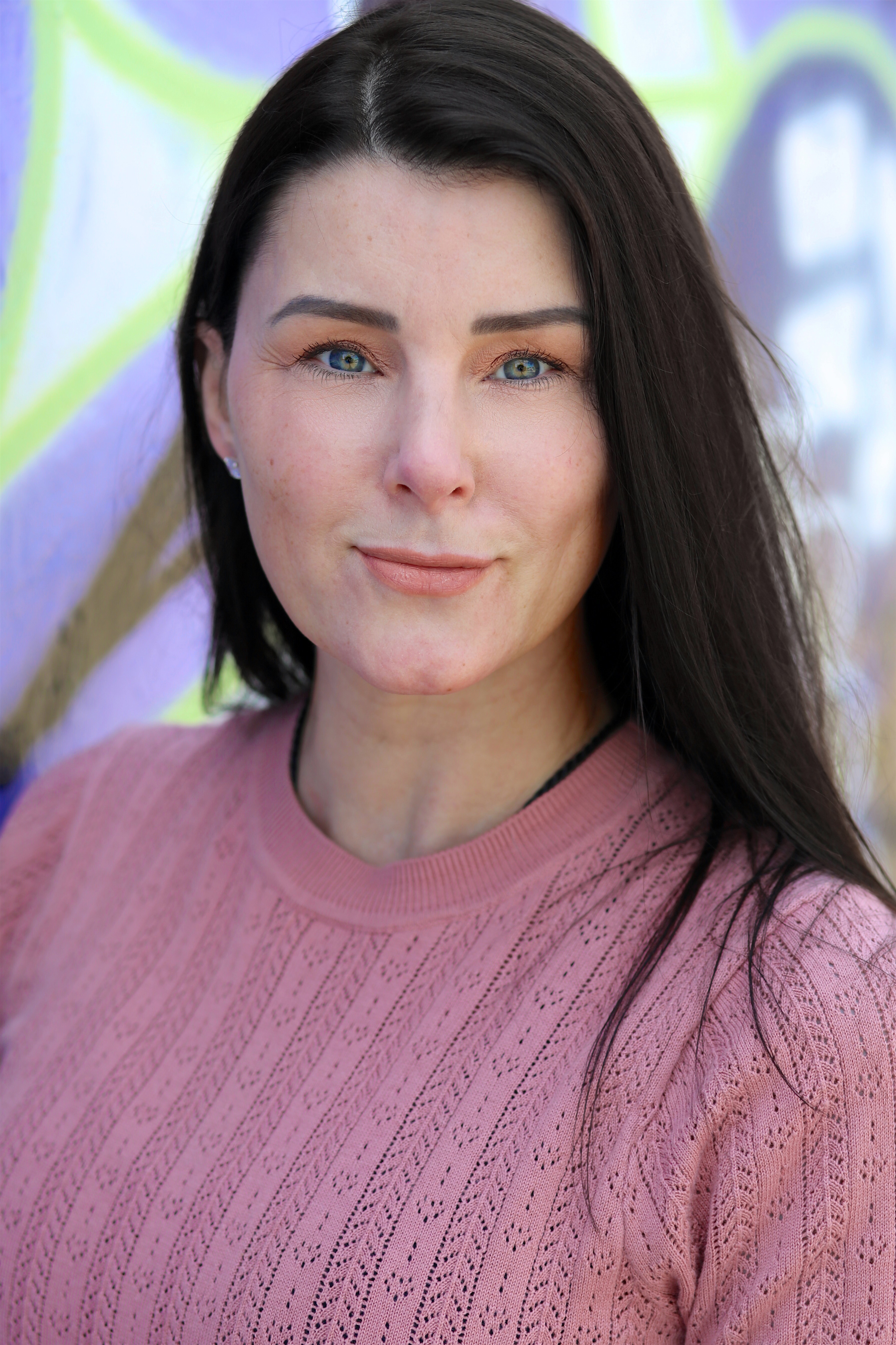 actor Amanda Himsworth large photo