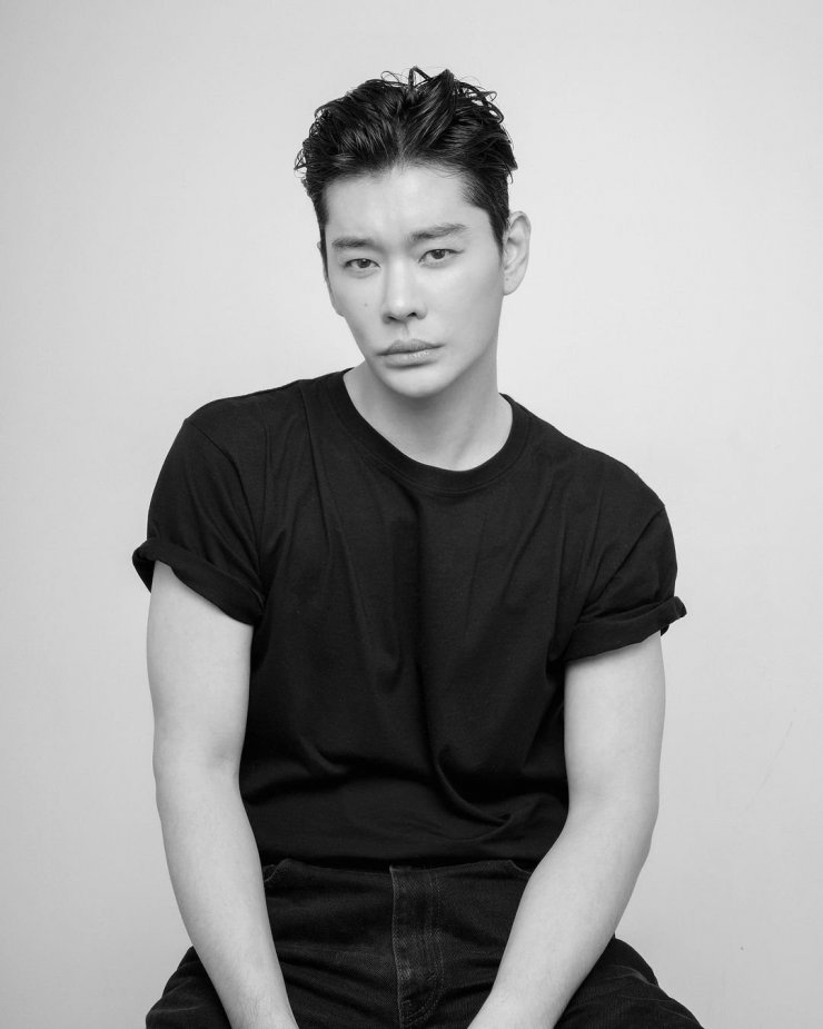 actor Jeon Min-Joon large photo
