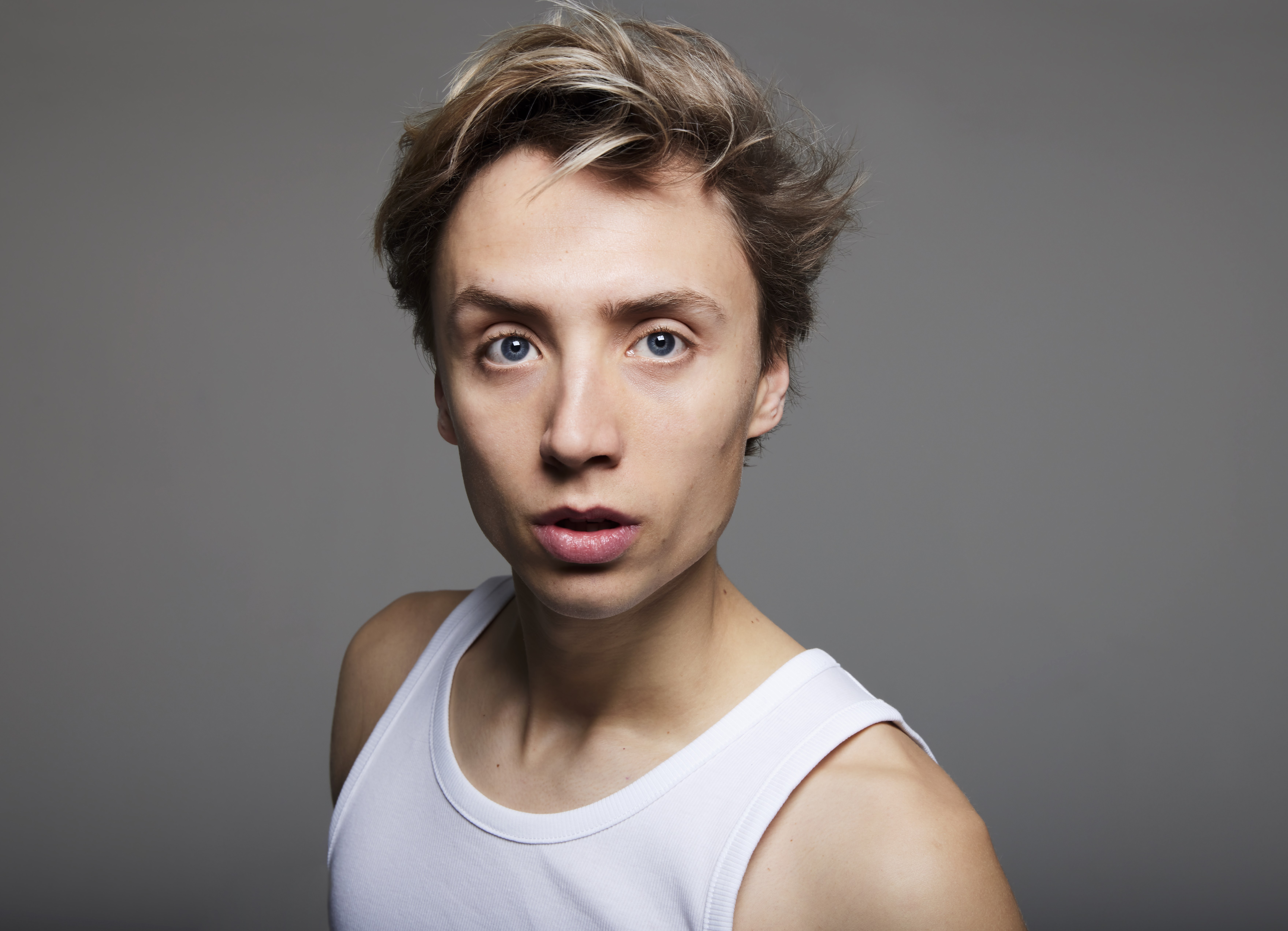 actor Nils Verkooijen large photo