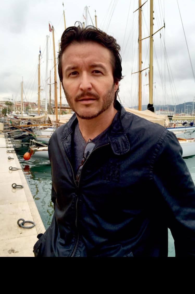 actor Eric Charles large photo