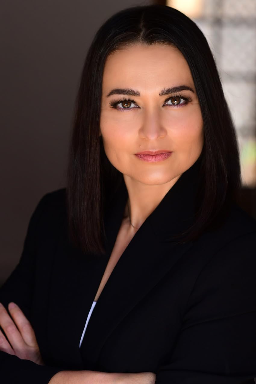 actor Ivy Sava large photo