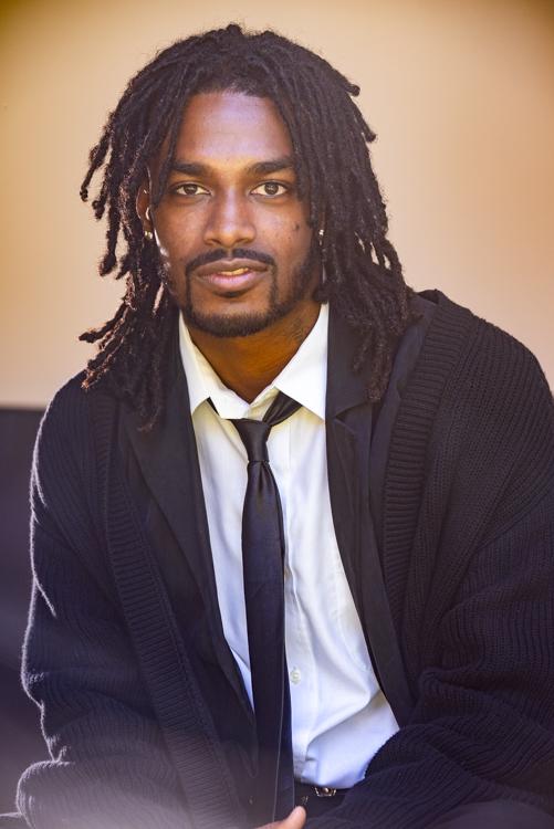 actor Elias Ferguson large photo