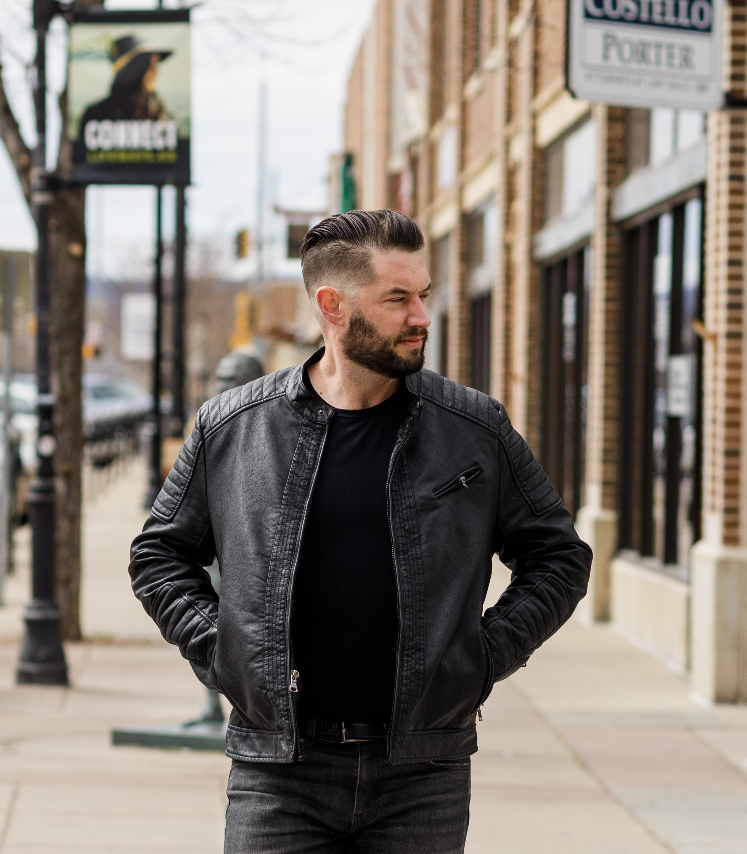 actor Ryan M. Hall large photo