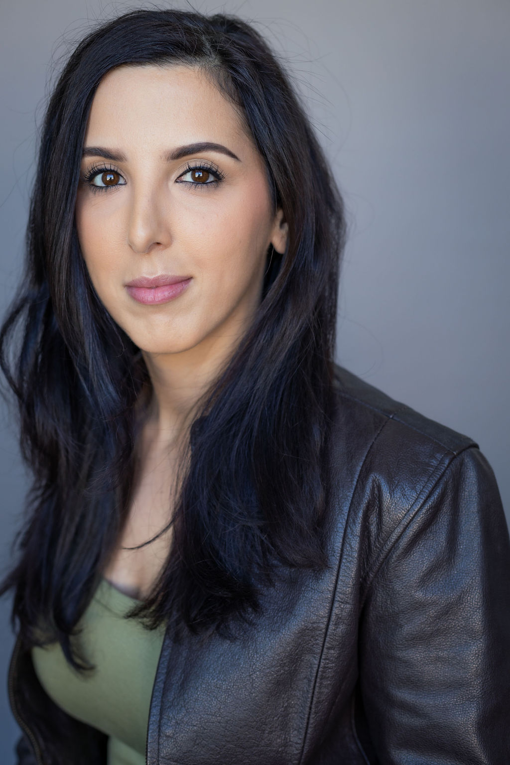 actor Narineh Tahmasebian large photo