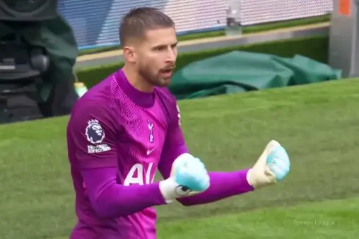 [Highlights] The Wall of Sighs! Piro's volleyed outside-of-the-foot shot, Vicario makes a diving save to rescue the team