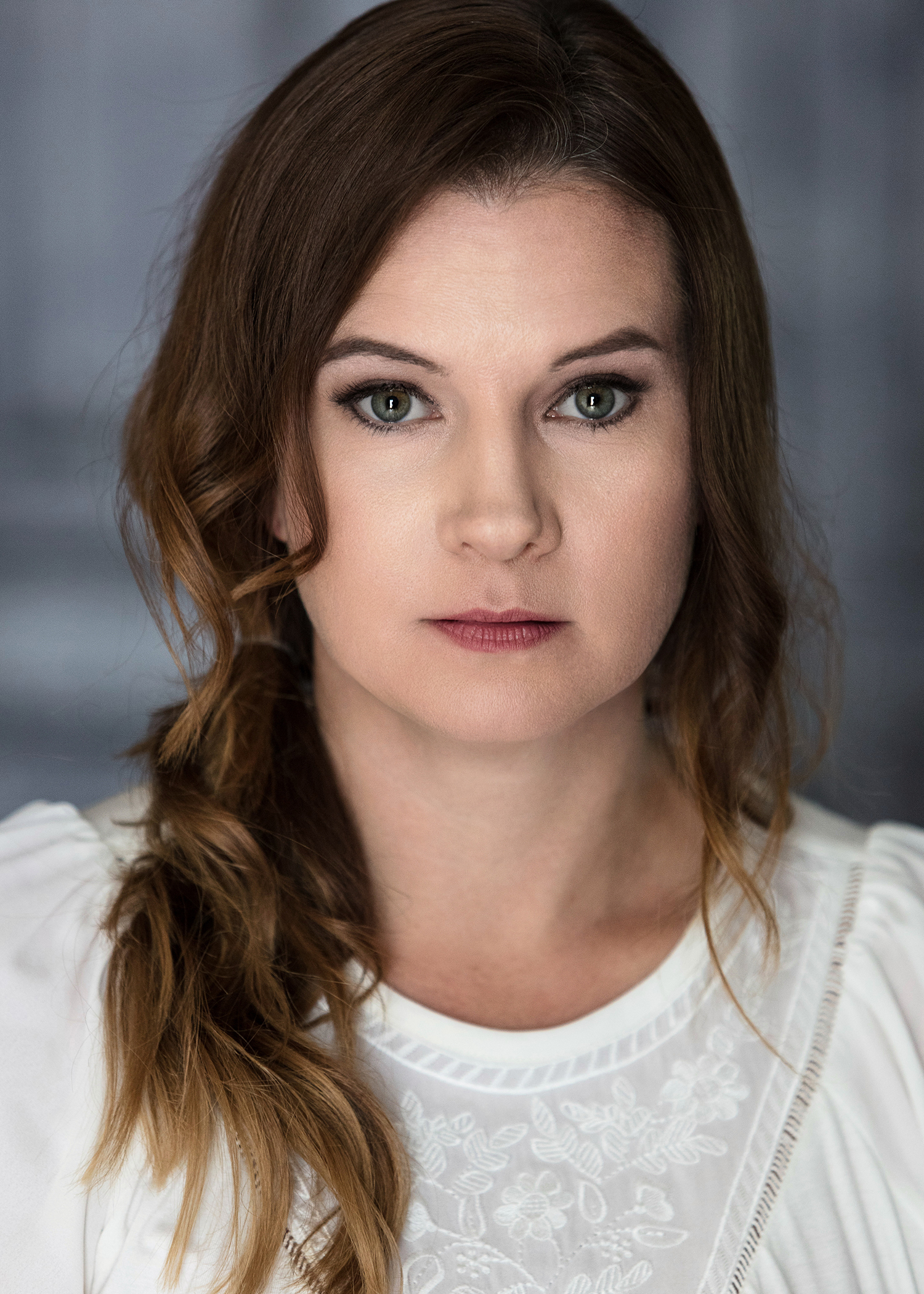 actor Katie Martin large photo