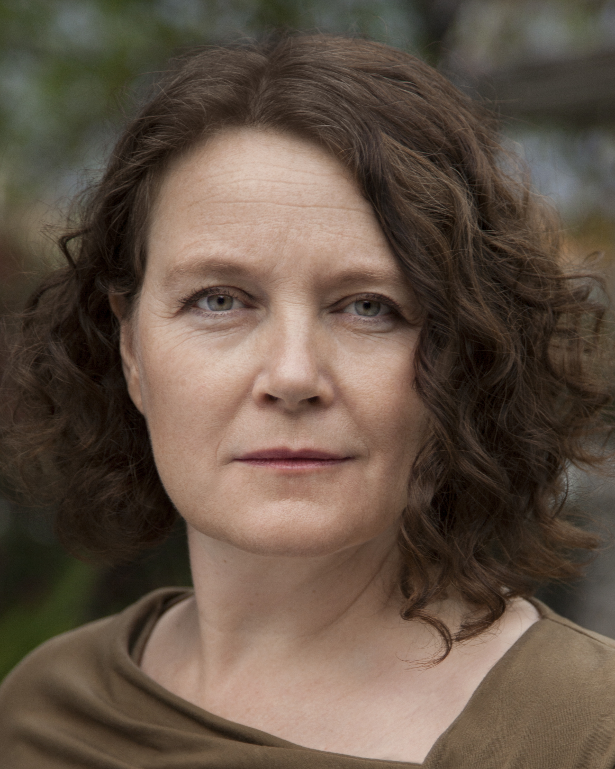 actor Janet Greaves large photo