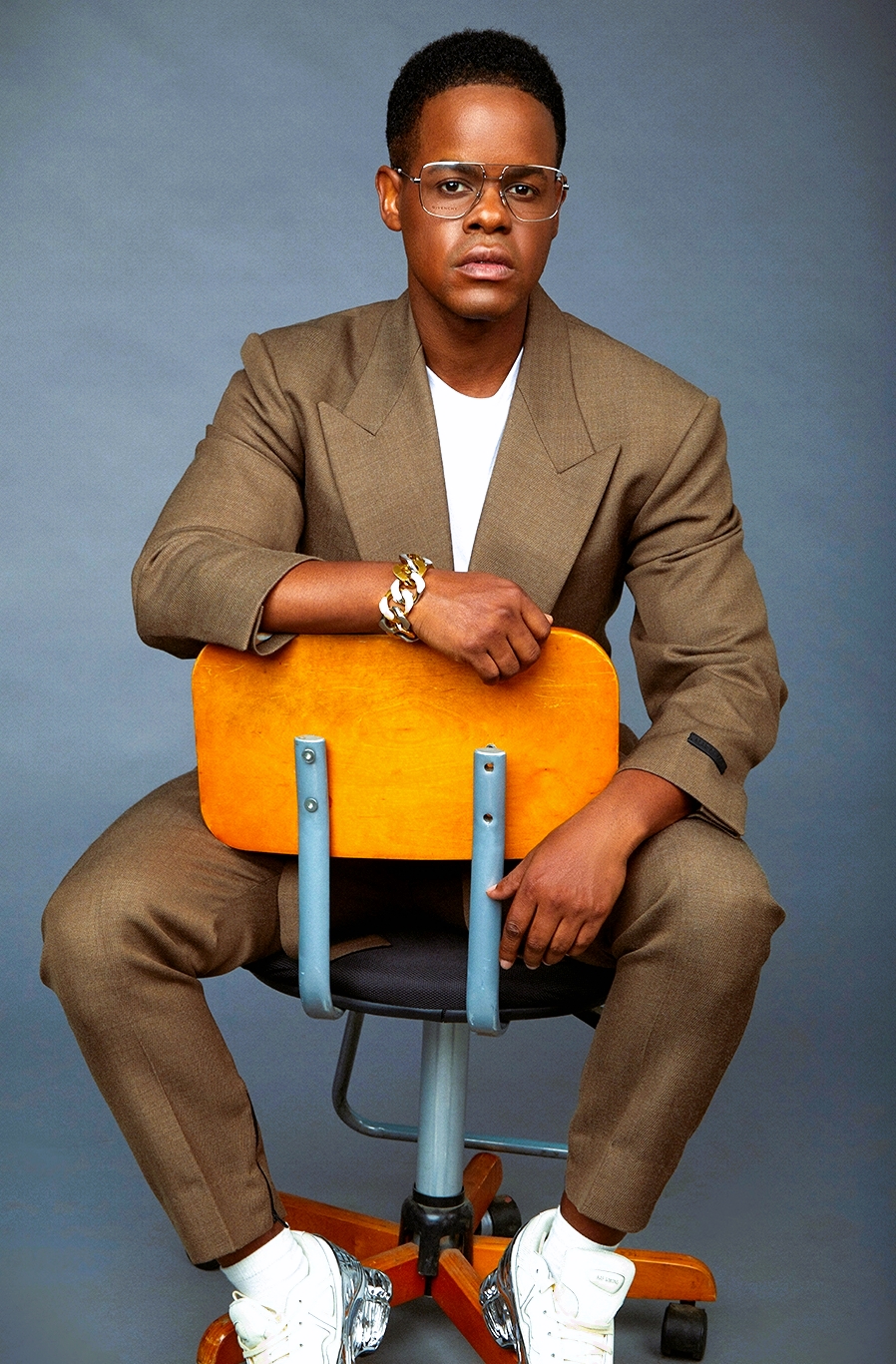 actor Dion Earl large photo