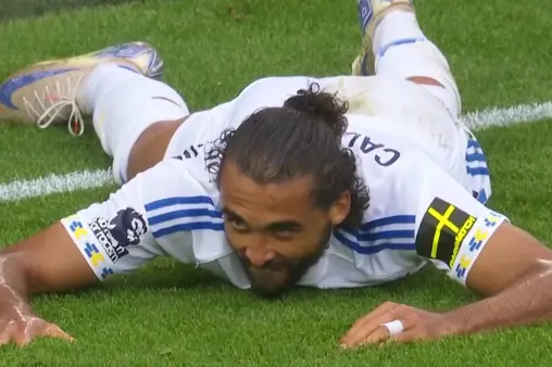 [Highlights] Another golden chance missed! Okafor's through ball finds Calvert-Lewin, whose turn and shot is saved by Vicario