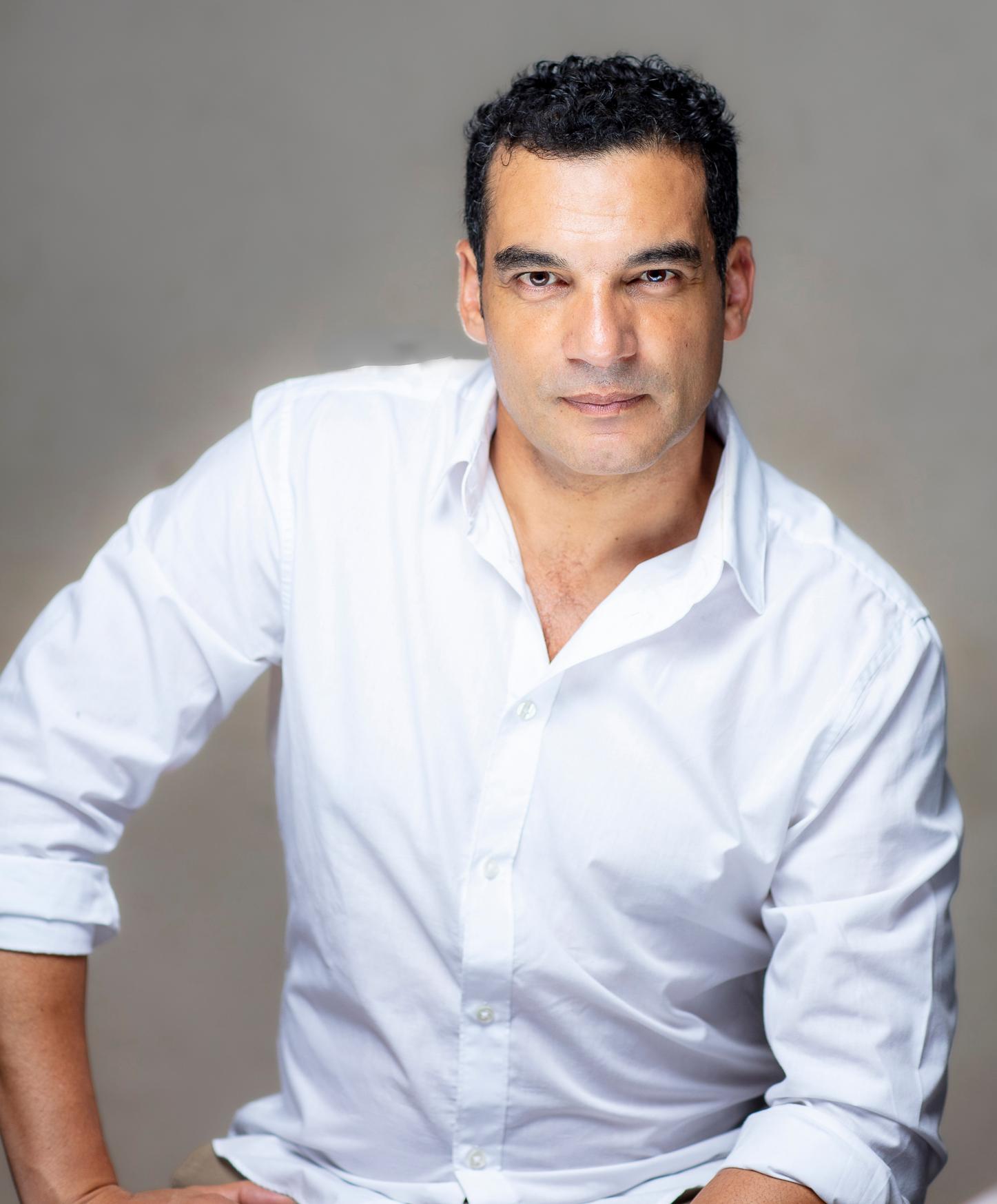 actor Julien Masdoua large photo