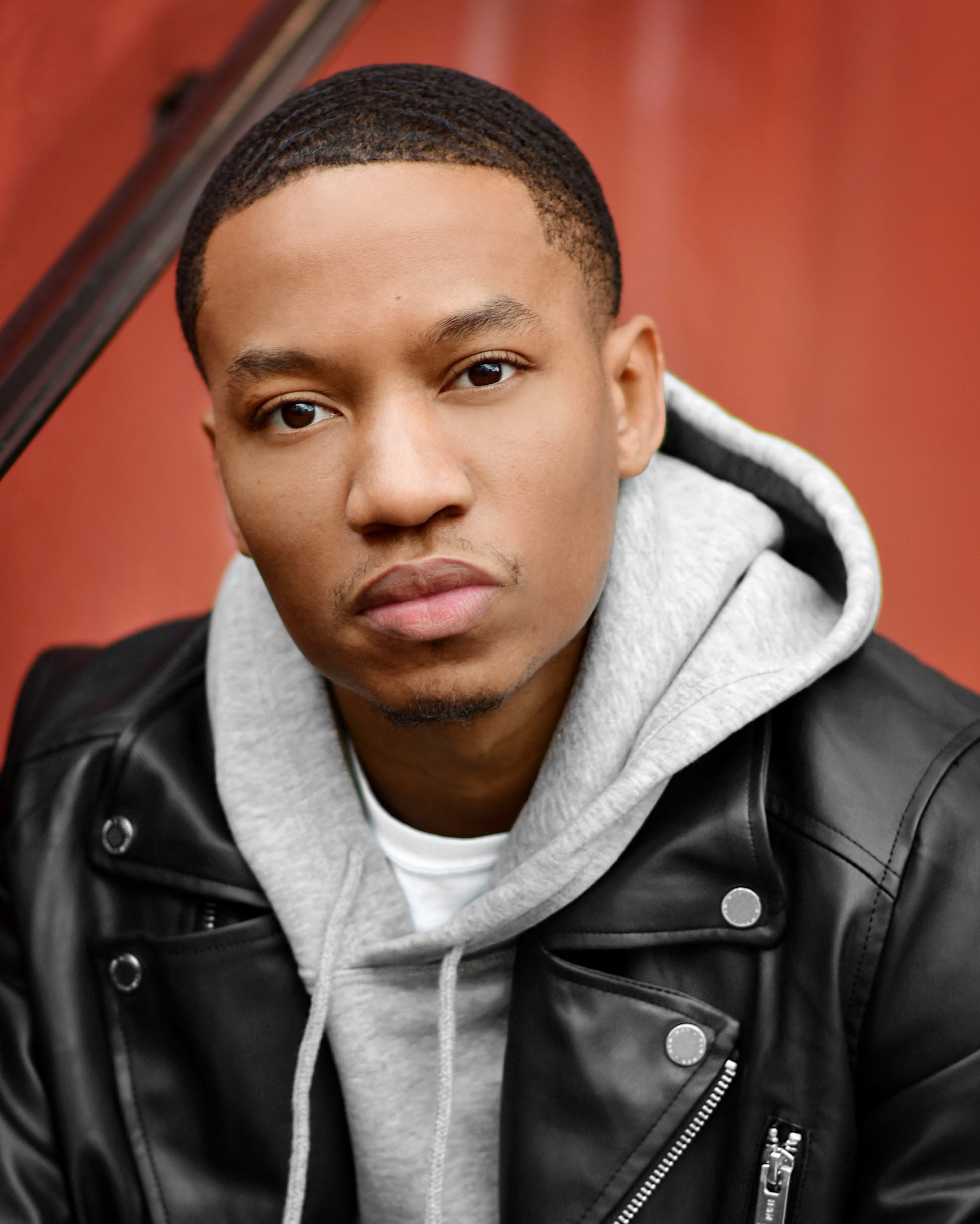 actor Michael Erik large photo