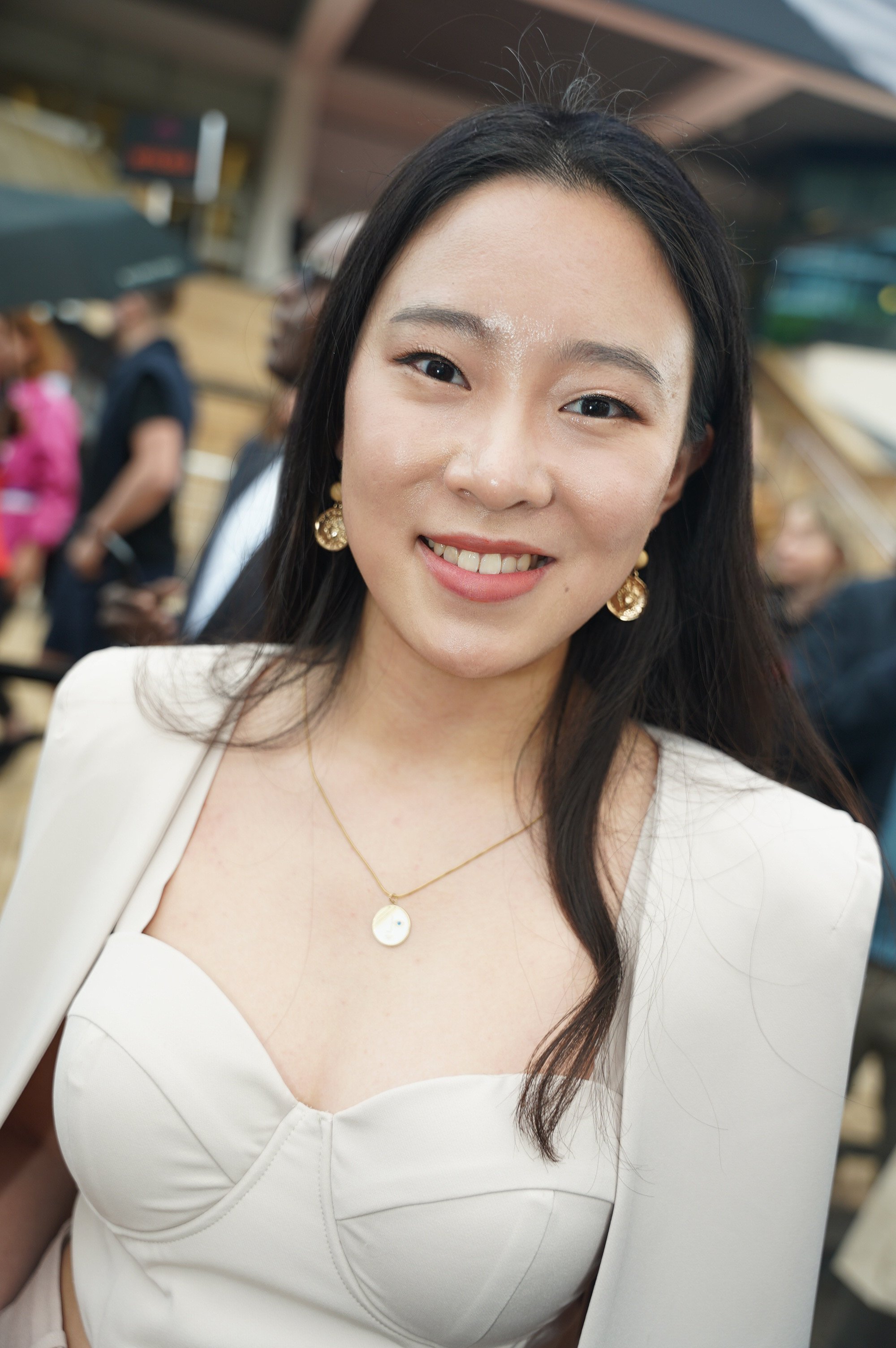 actor Ella Rouwen Chen large photo