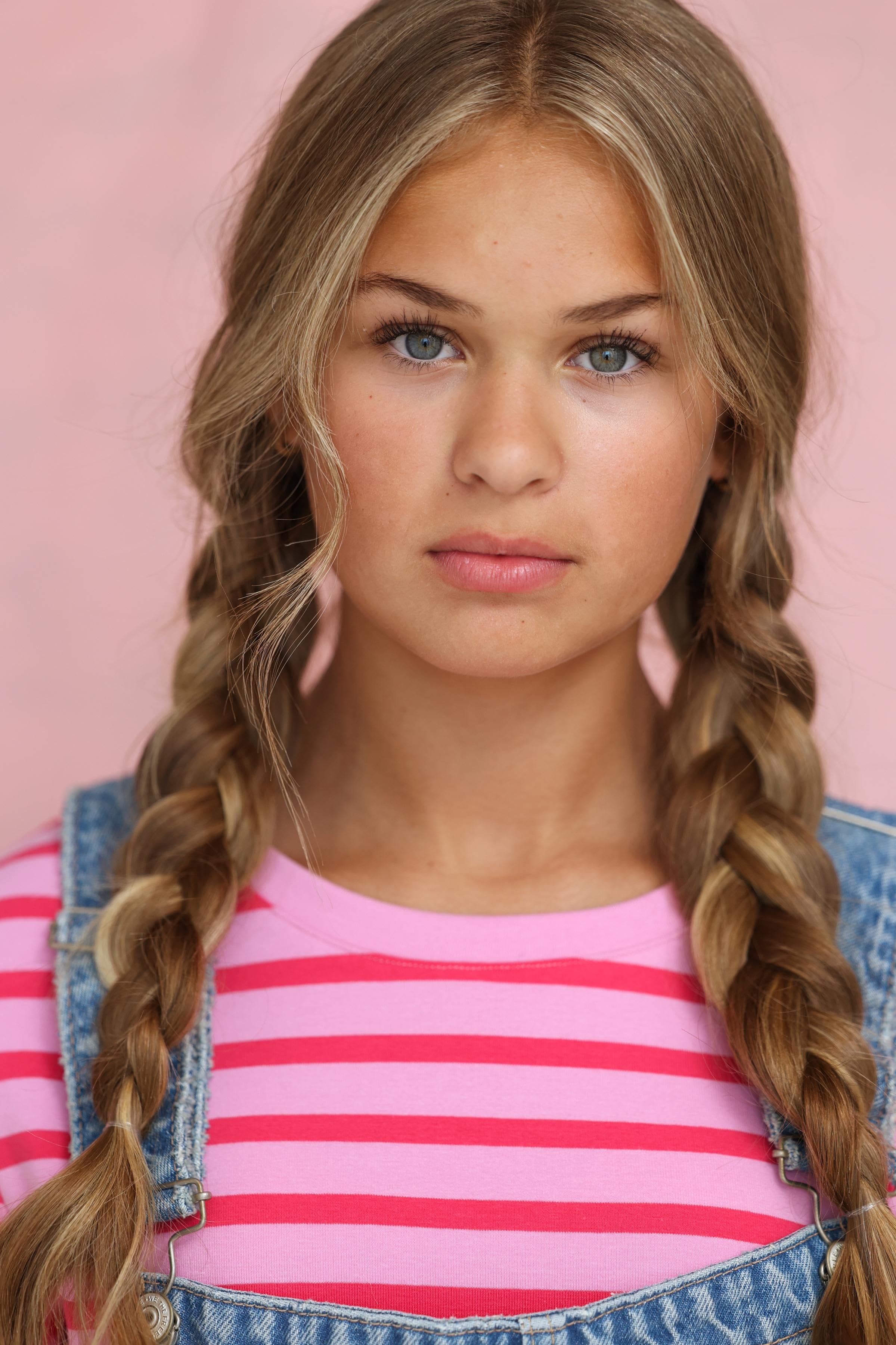 actor Kinley Moody large photo