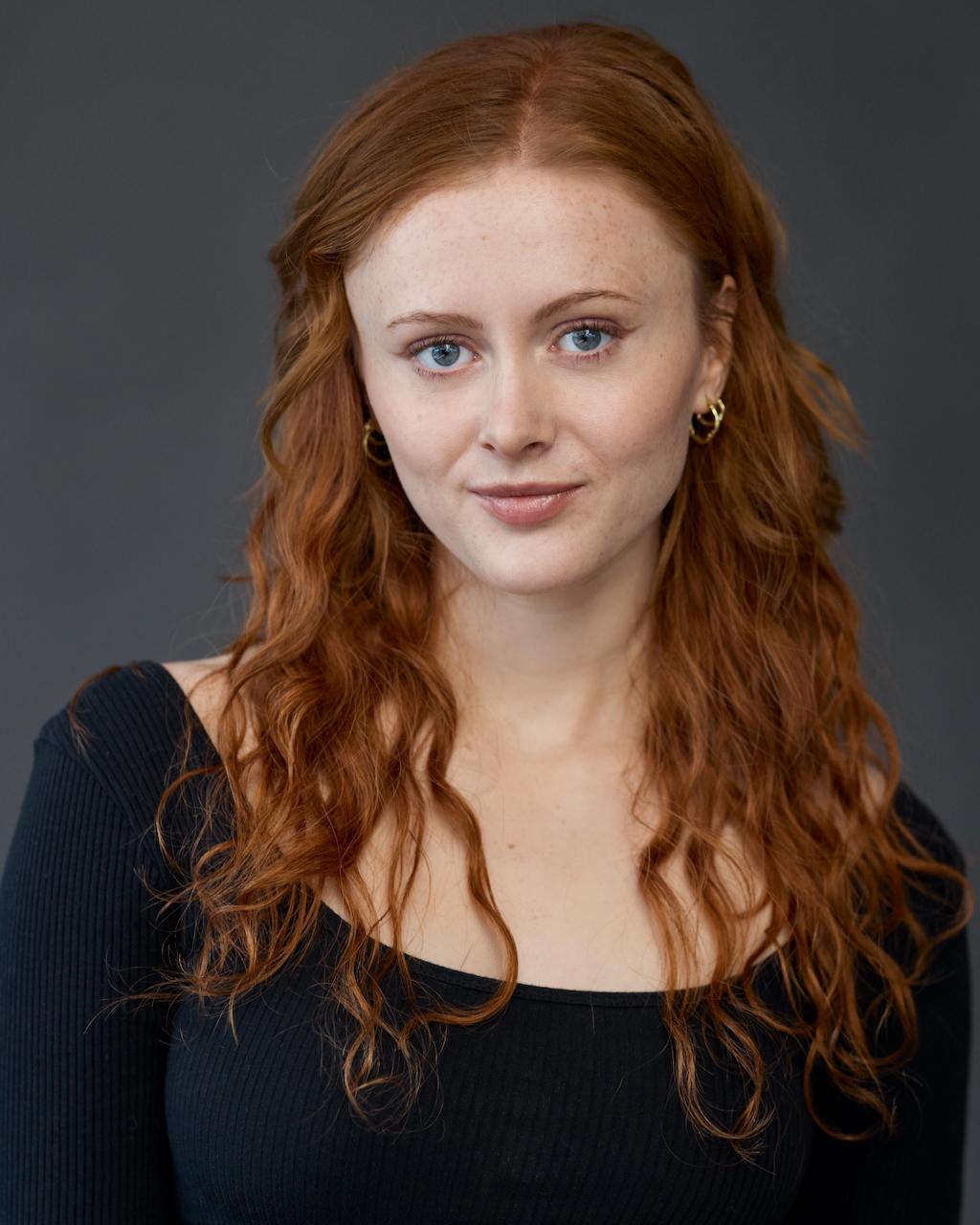 actor Elín Hall large photo