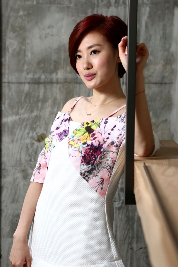 actor Angel Chiang large photo