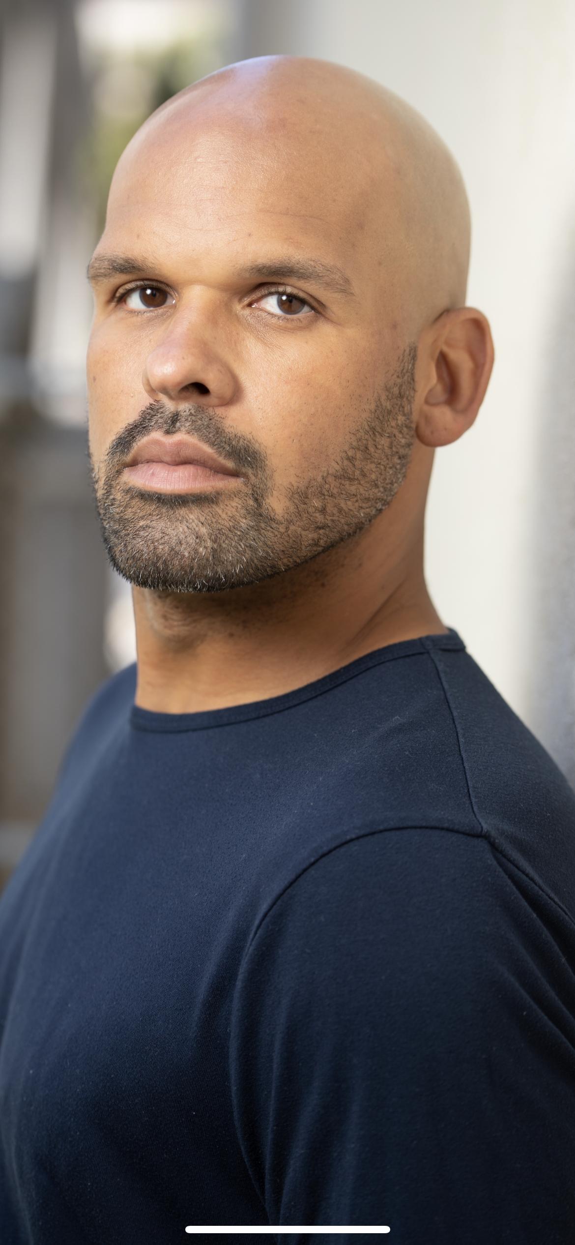 actor Justin Ruse large photo