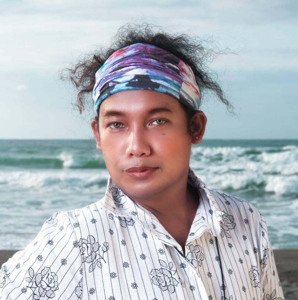 actor Neil Howard Bantoc large photo