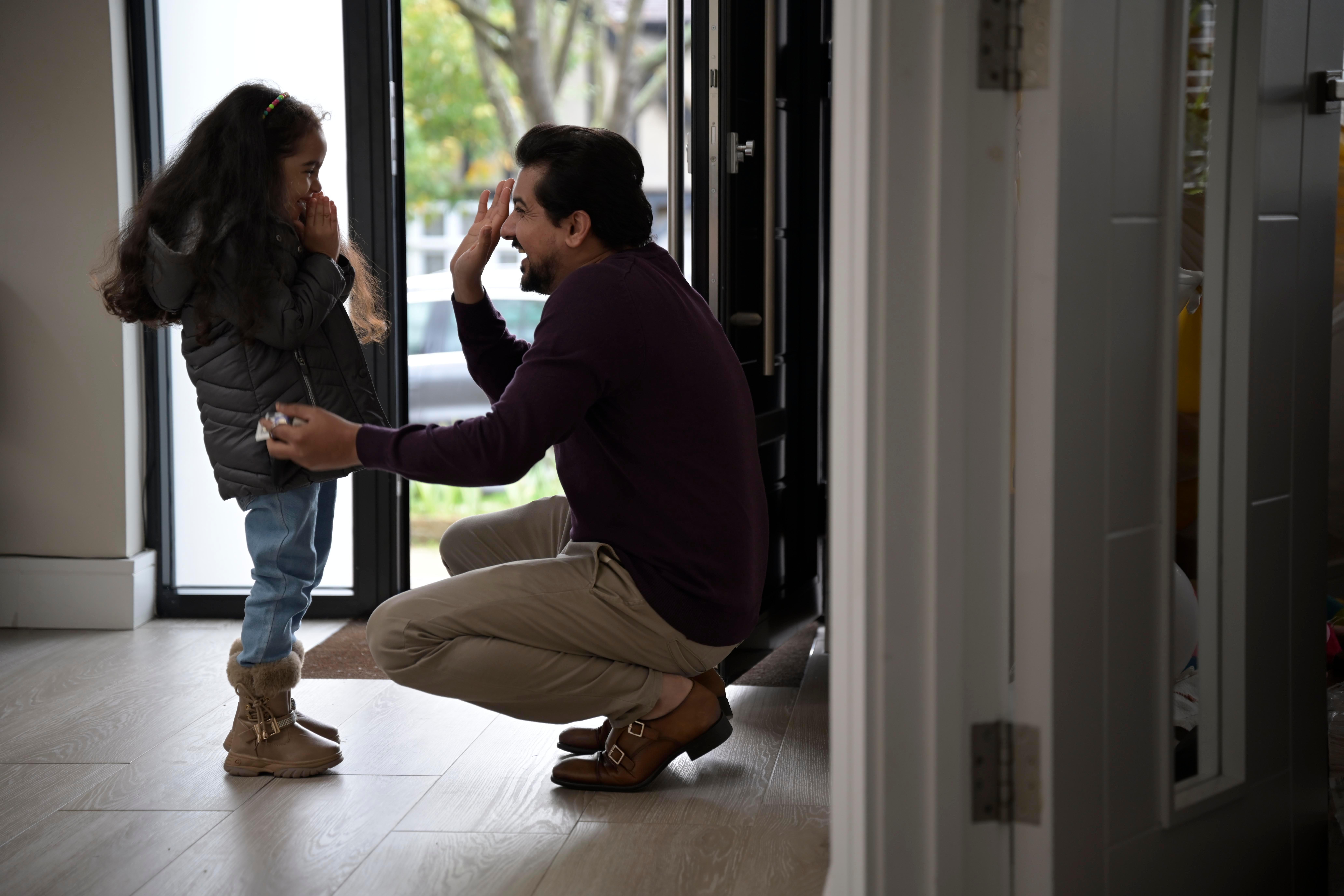 actor Keya Ingle large photo