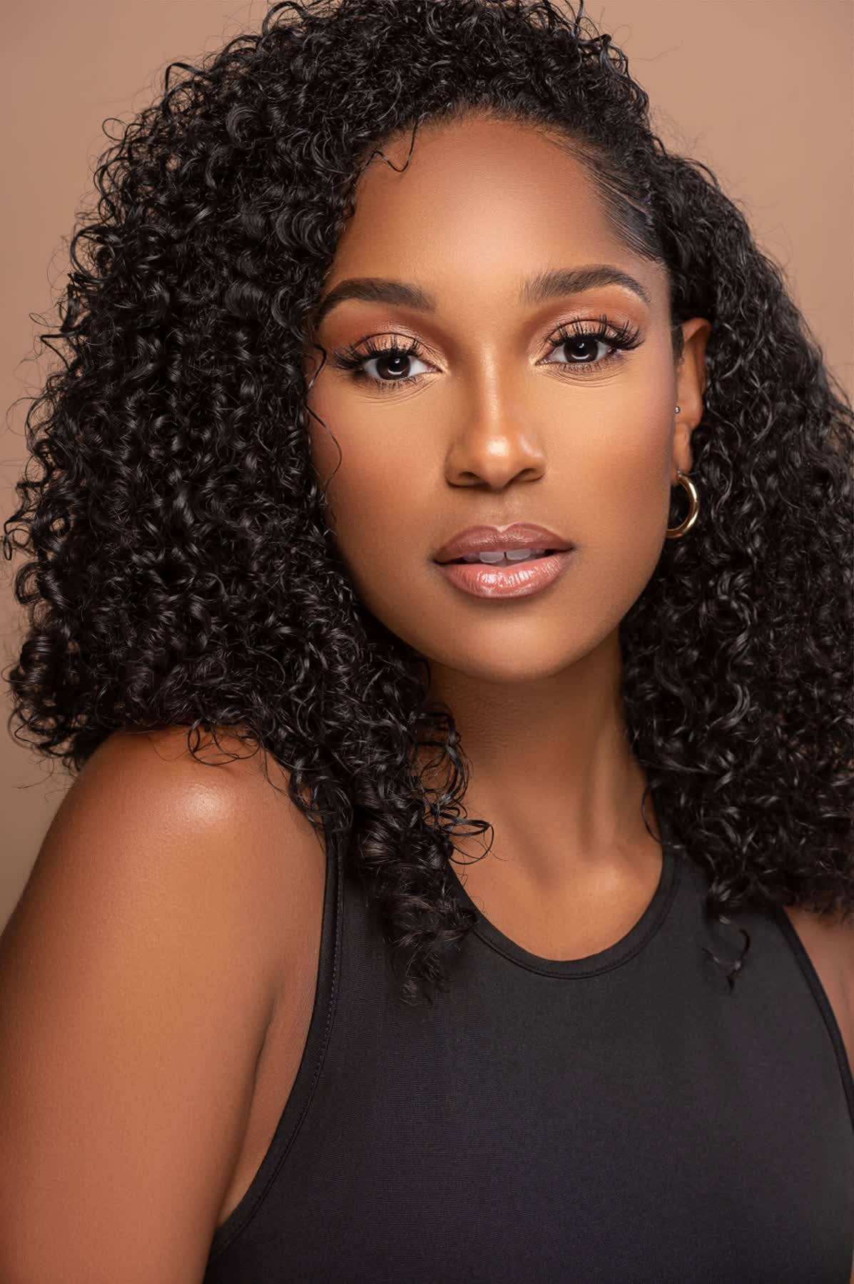 actor Mikayla Gongara large photo