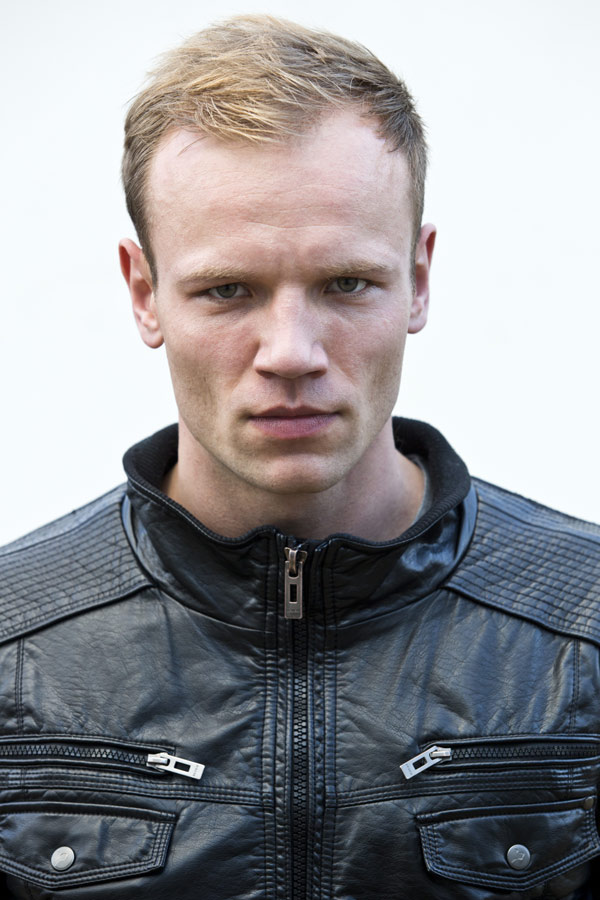 actor Maciej Mikolajczyk large photo