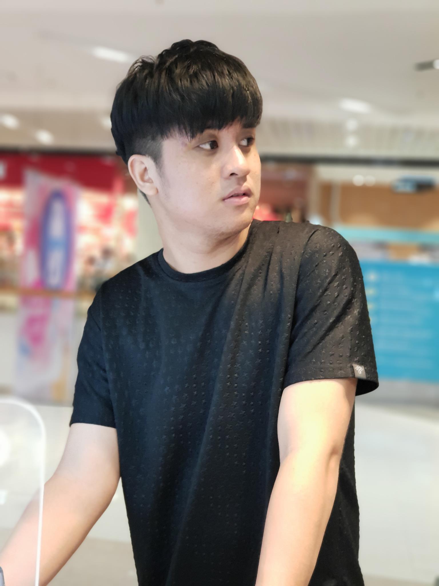 actor Mark Anthony Caing large photo