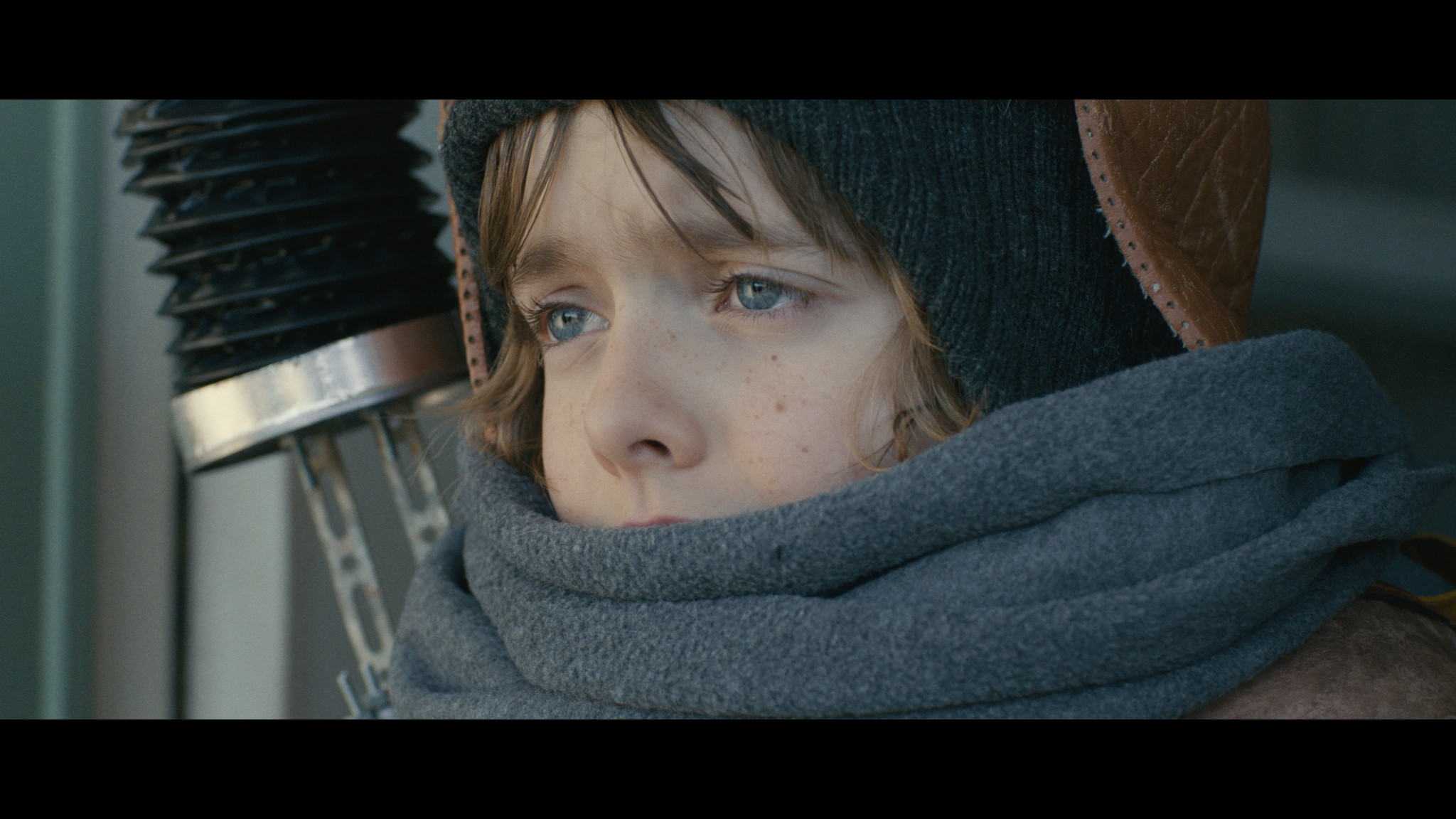 actor Elliot Miville-Deschênes large photo