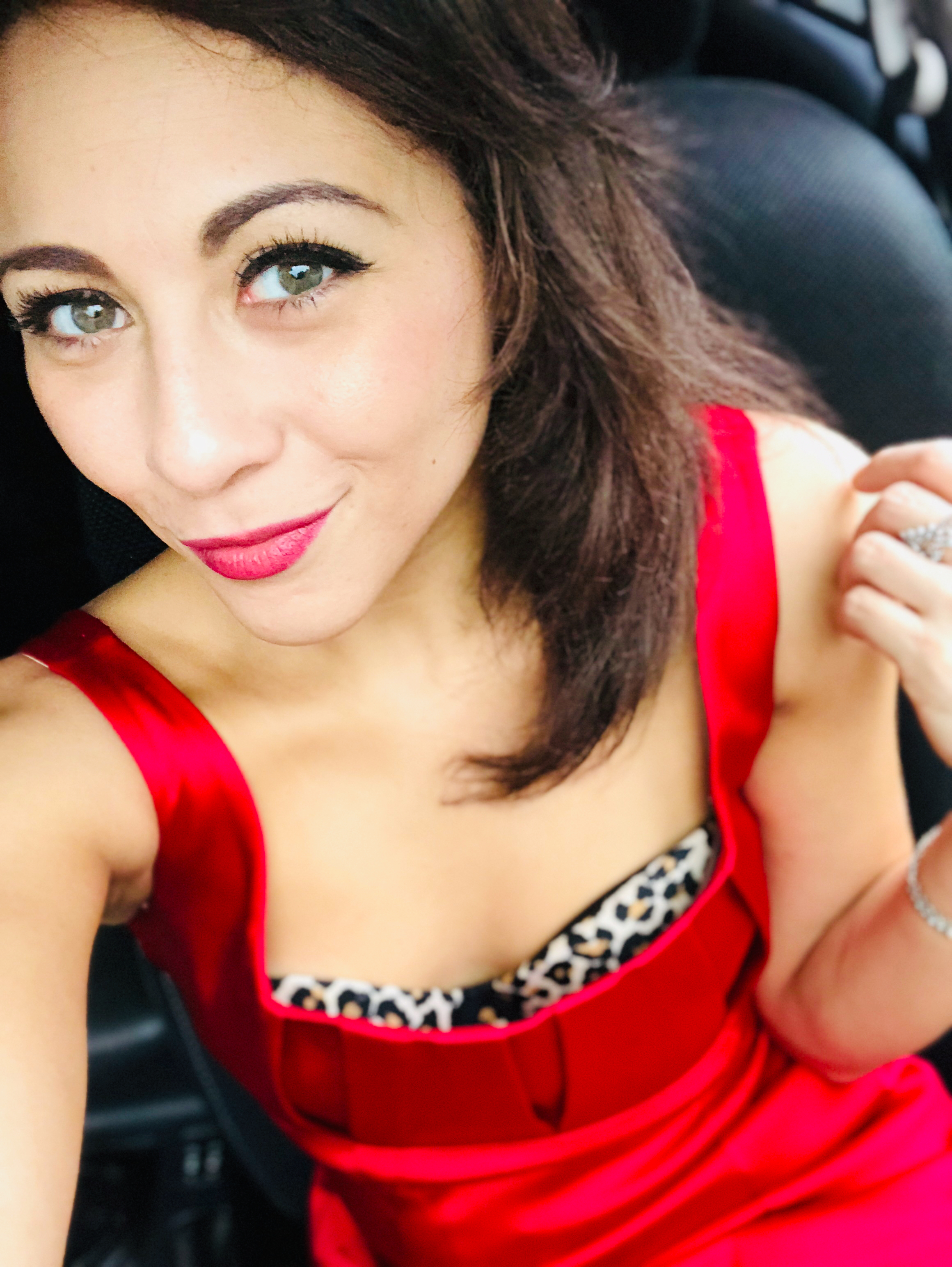 actor Ariana Morales large photo