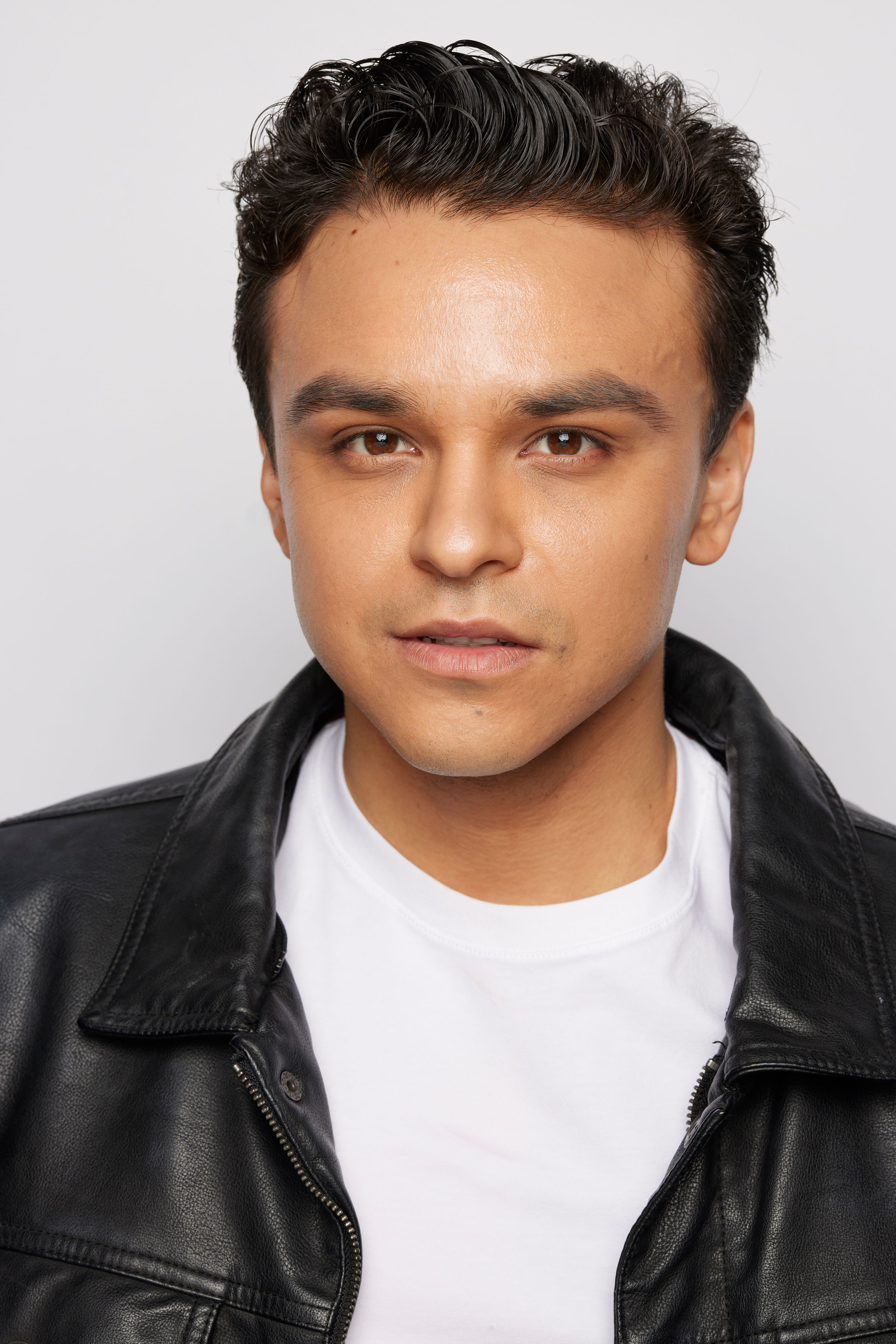 actor Michael Munoz large photo