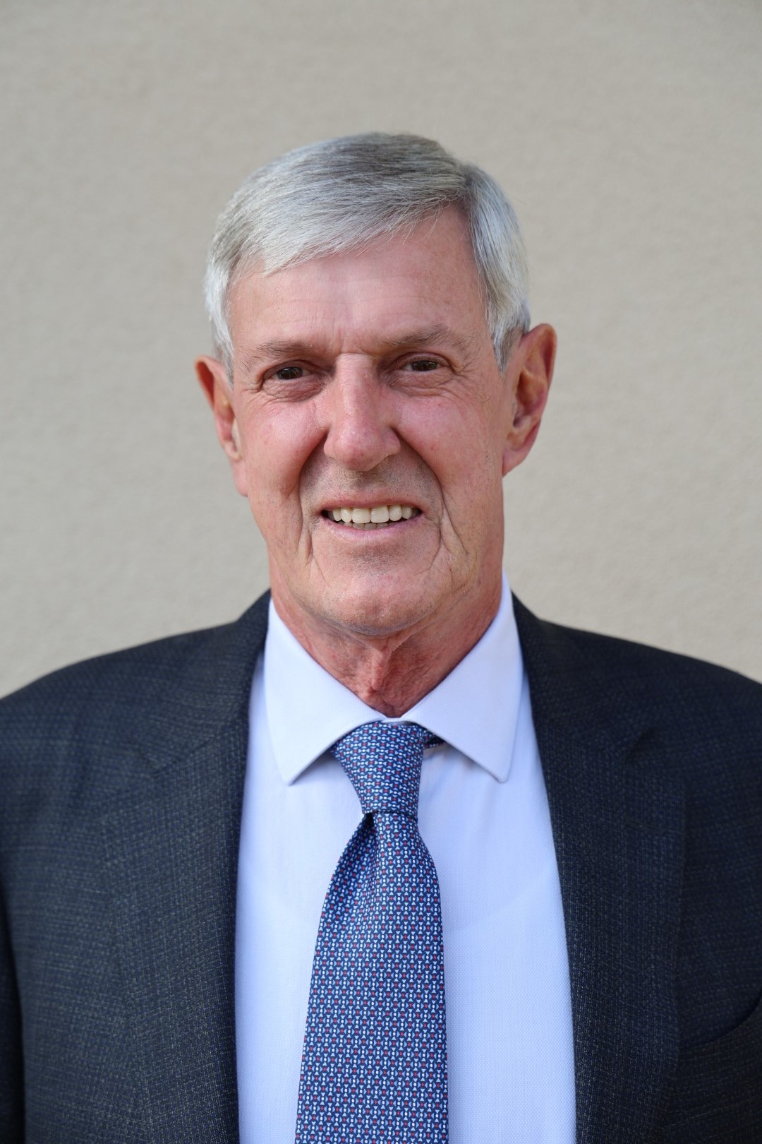 actor Leone Gubert large photo