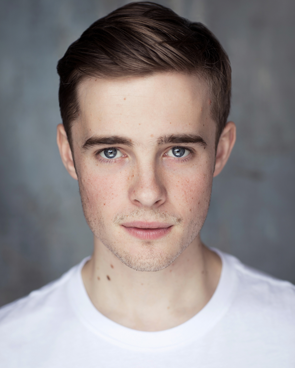 actor Andy Peppiette large photo