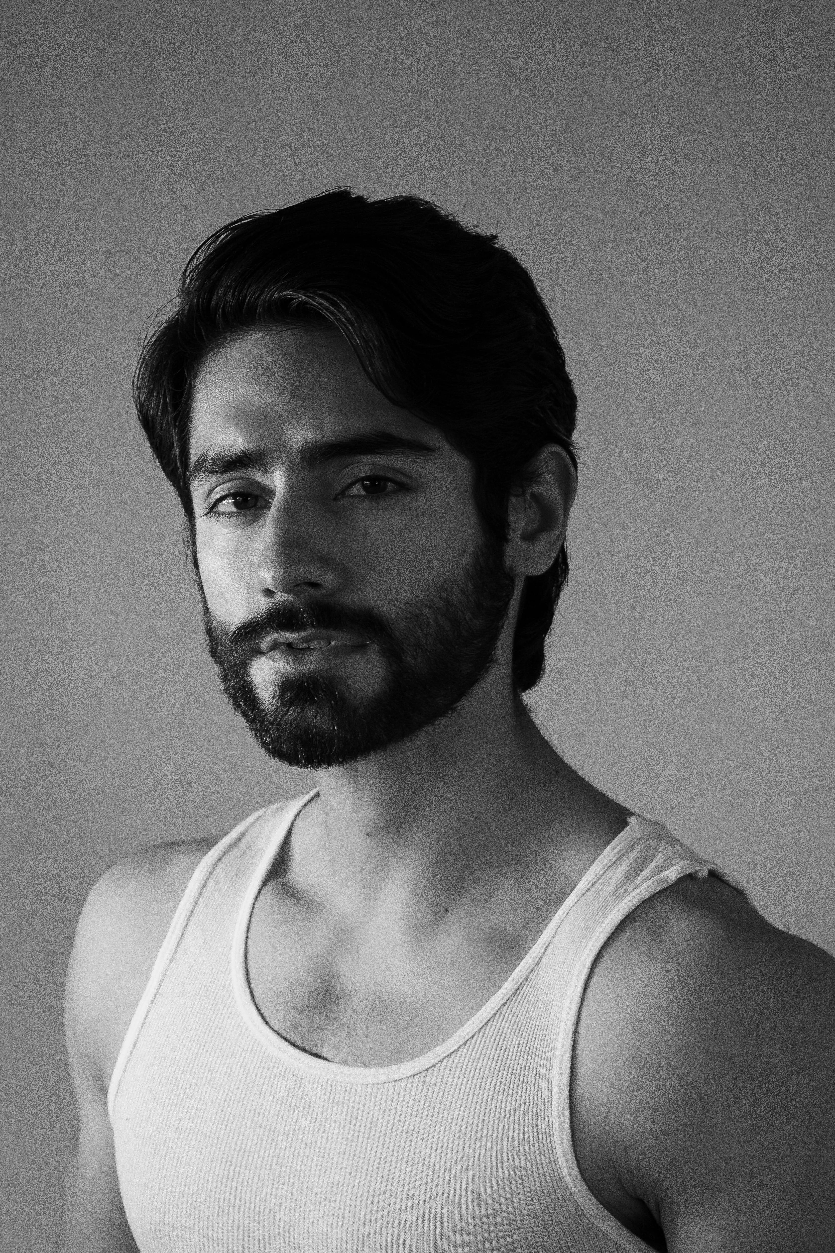 actor Angel Soto Castelo large photo