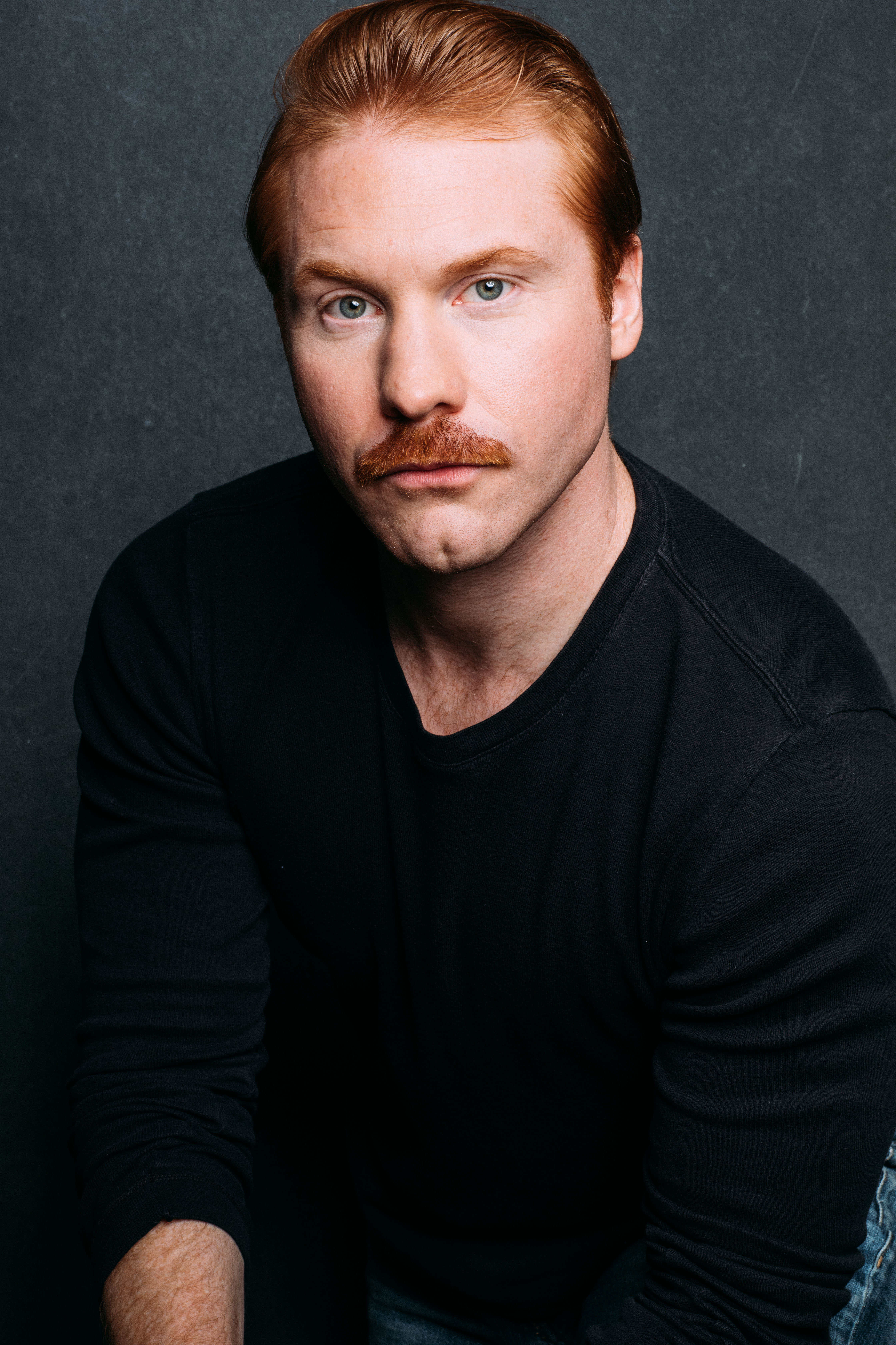 actor Mitchell Cetuk large photo