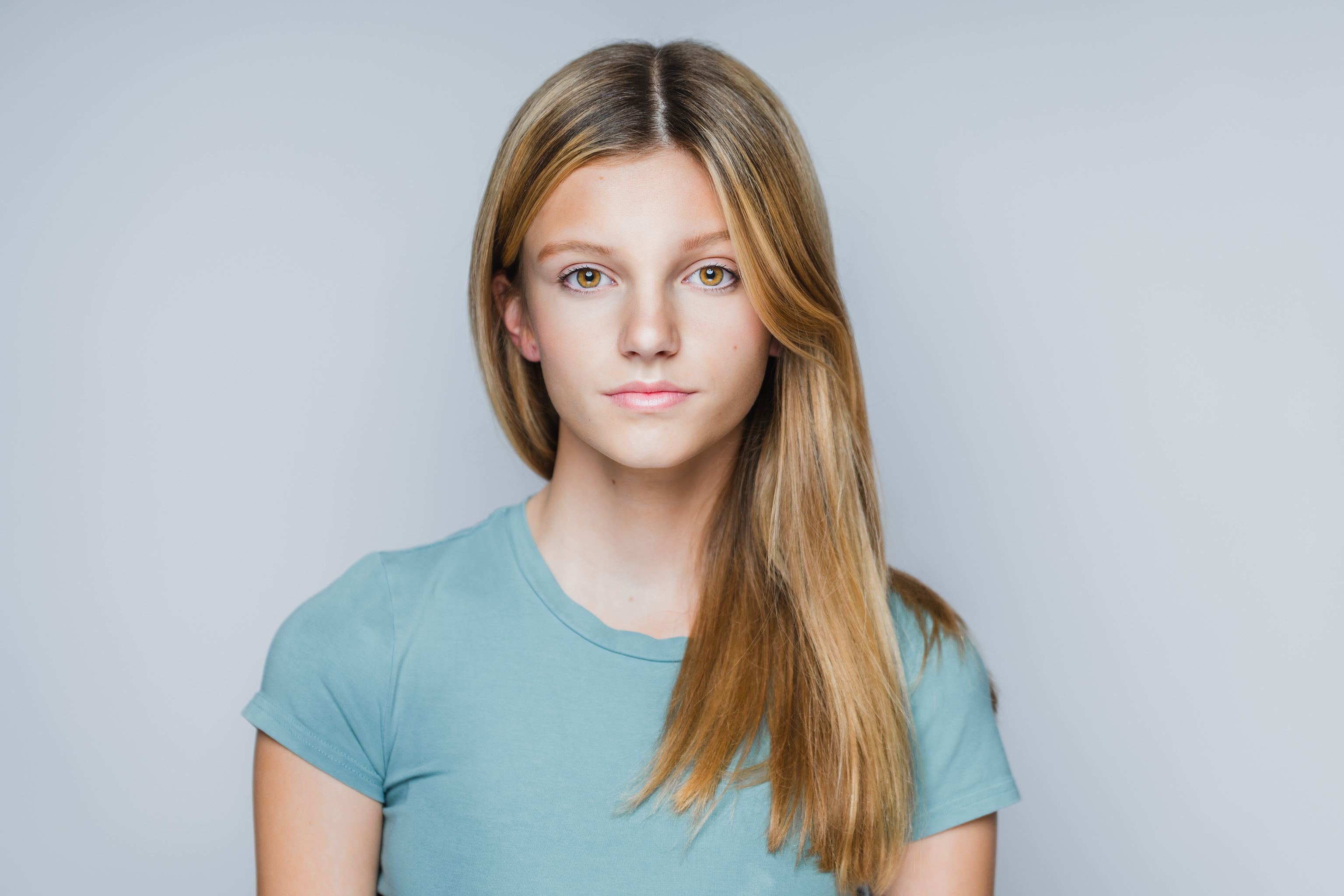 actor Britt Loder large photo