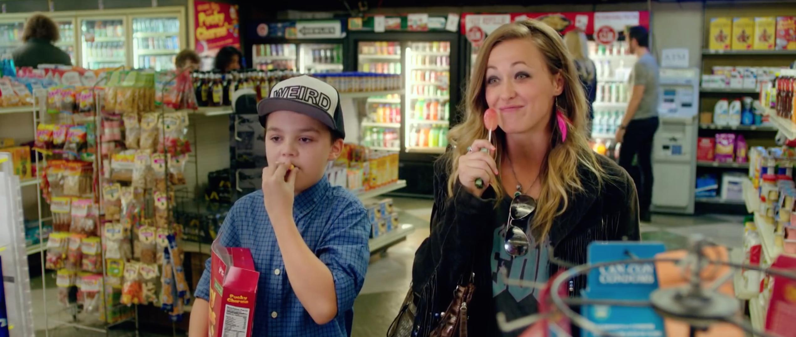 actor Ashley Greene large photo