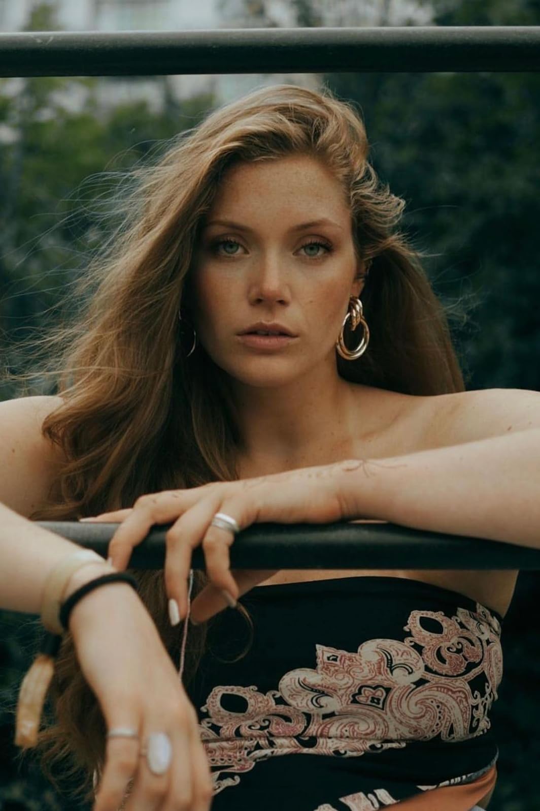 actor Stephanie Cubello large photo