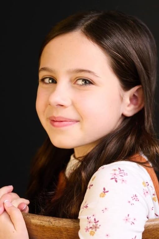 actor Charlie Storey large photo