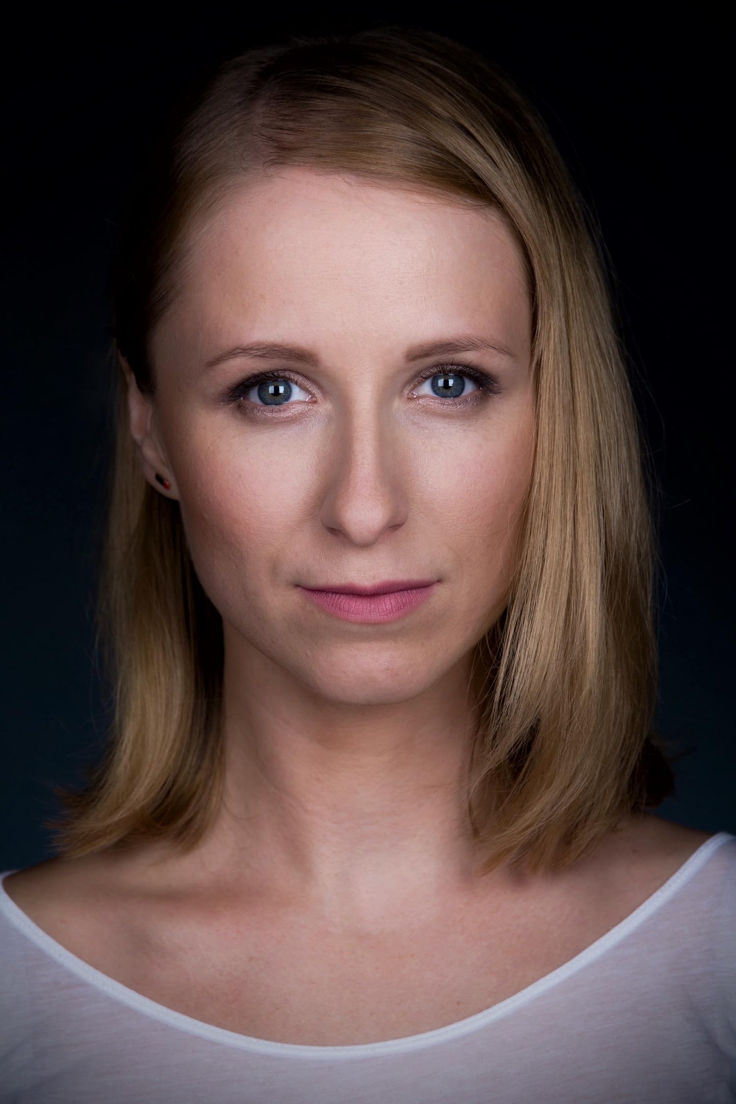 actor Réka Derzsi large photo