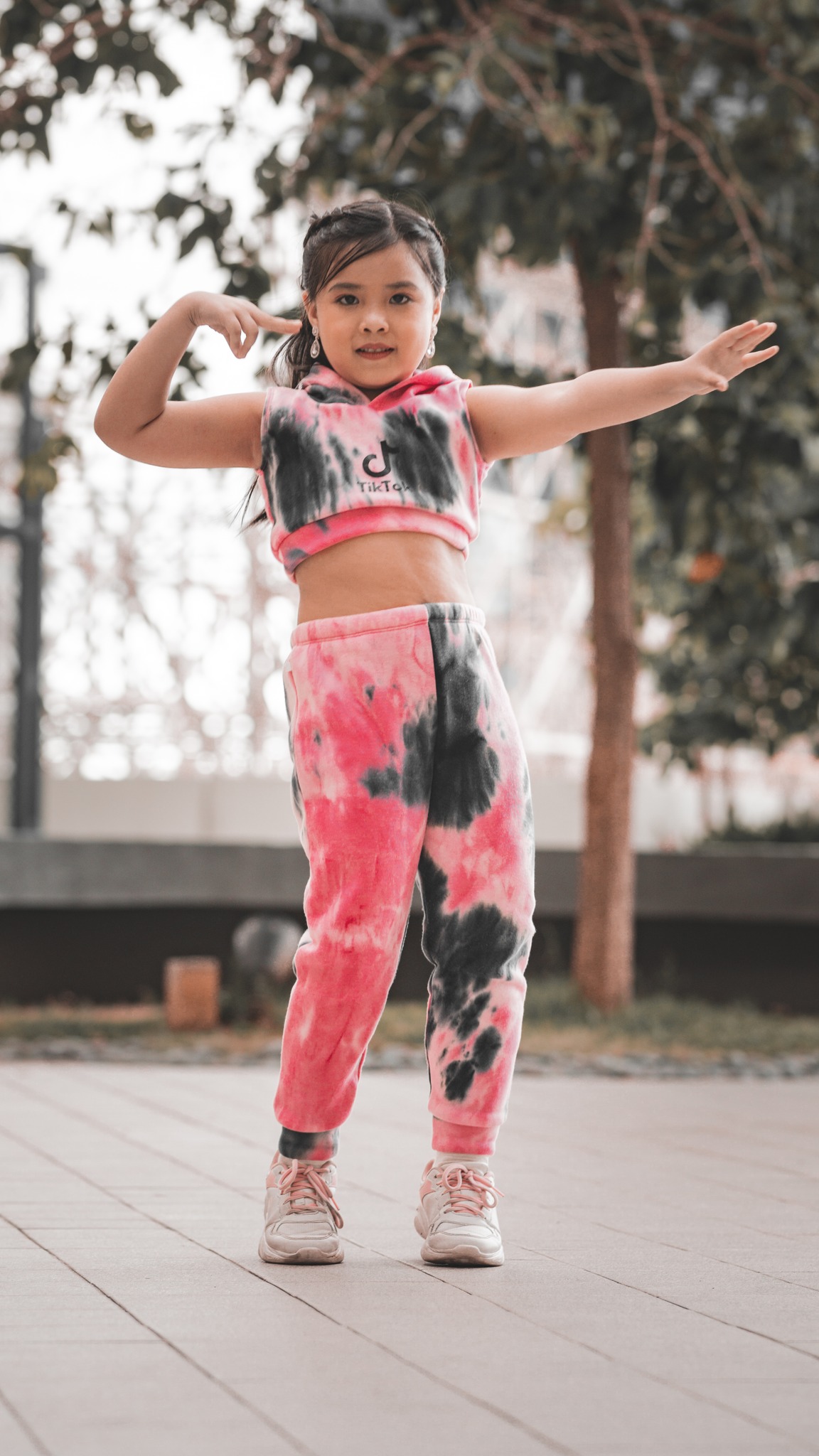 actor Natania Guerrero large photo