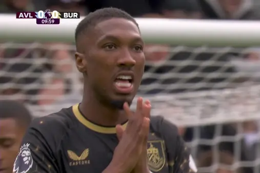 [Highlights] Offside first! Hartmann and Jayden Anthony's shots saved by Martinez