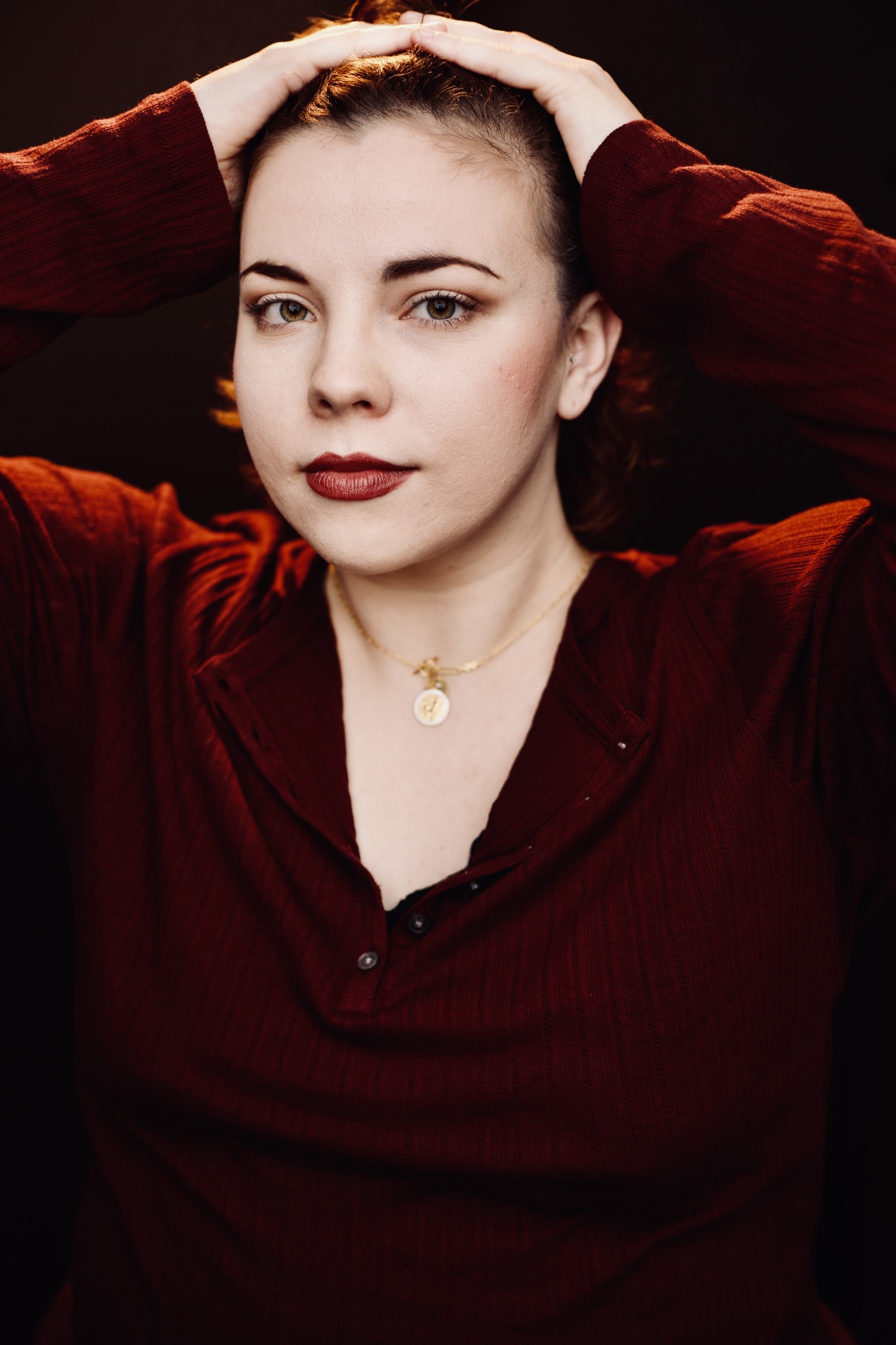 actor Abbey Veffer large photo