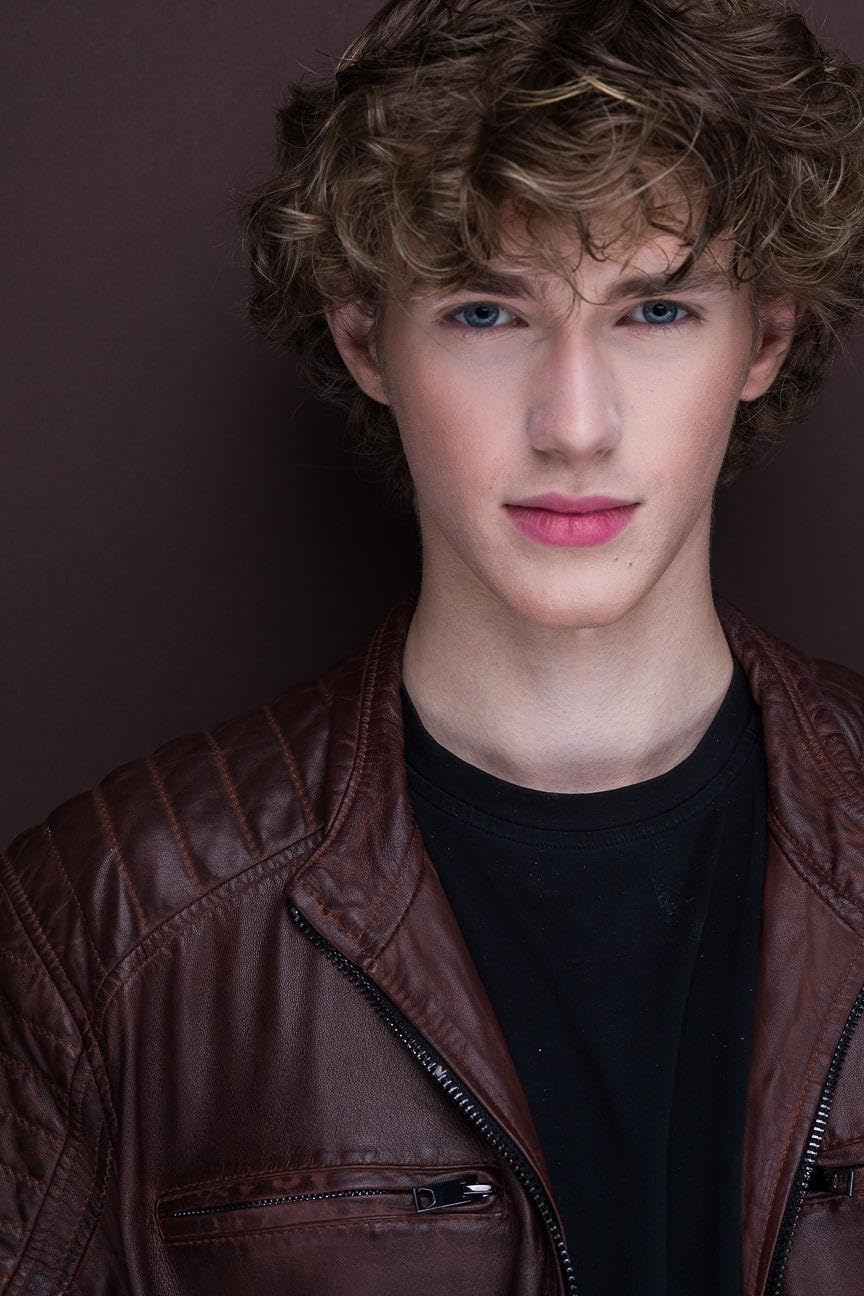 actor Cooper Mann large photo