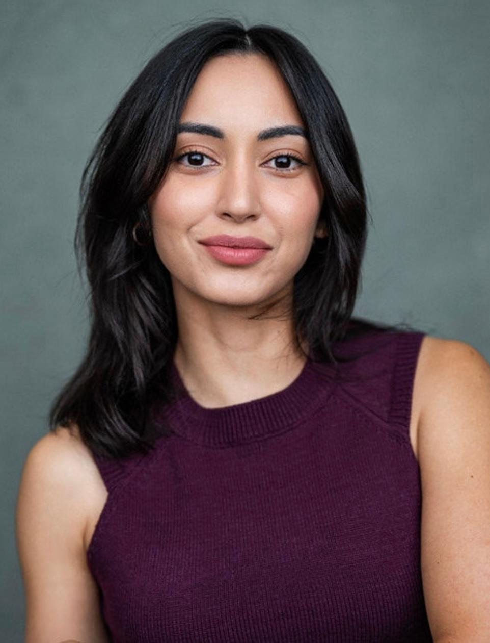 actor Alexandra Young large photo