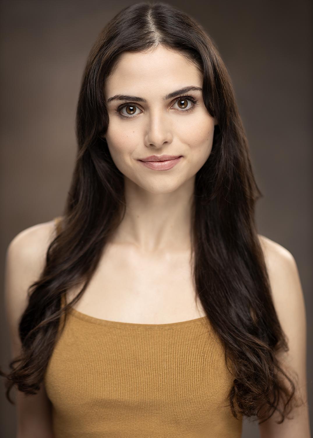 actor Kaylin Upton large photo