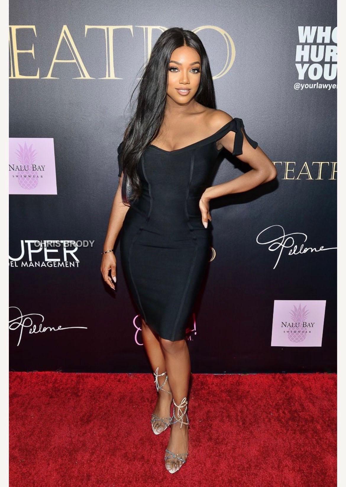 actor Sinead Jenkins large photo