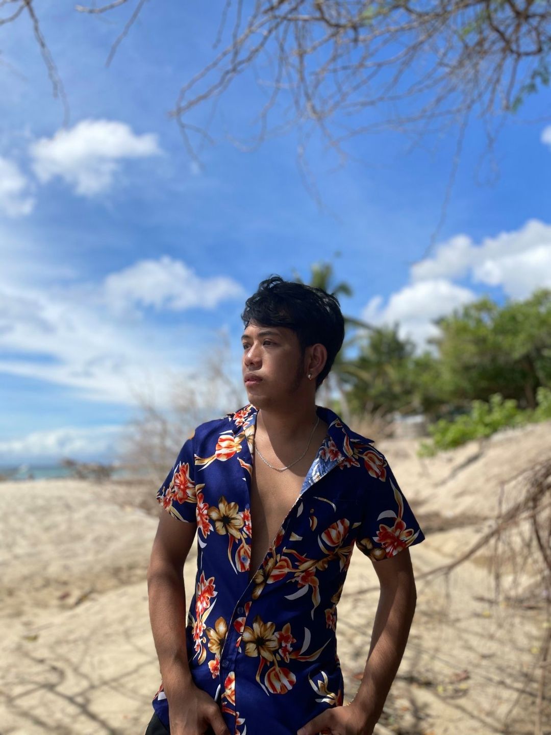 actor Mardie Castillo large photo